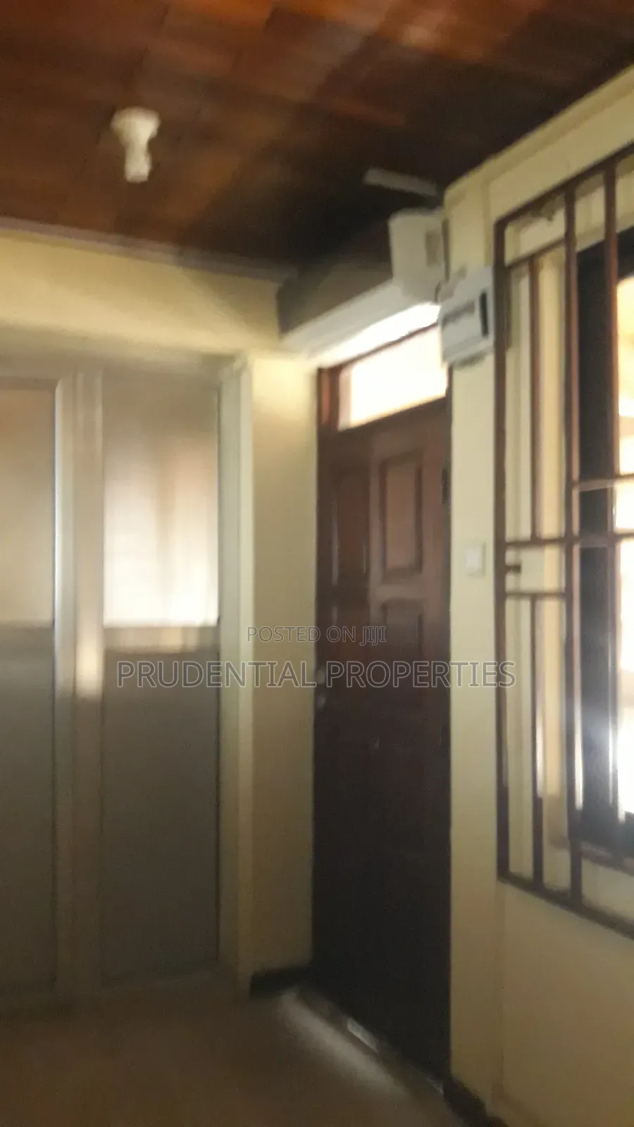 6 Room Office Space for Rent at Lapaz