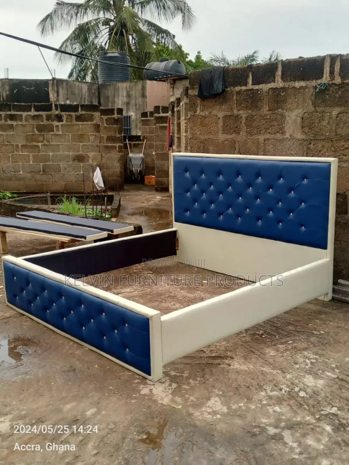 King Size Bed With Side Drawers