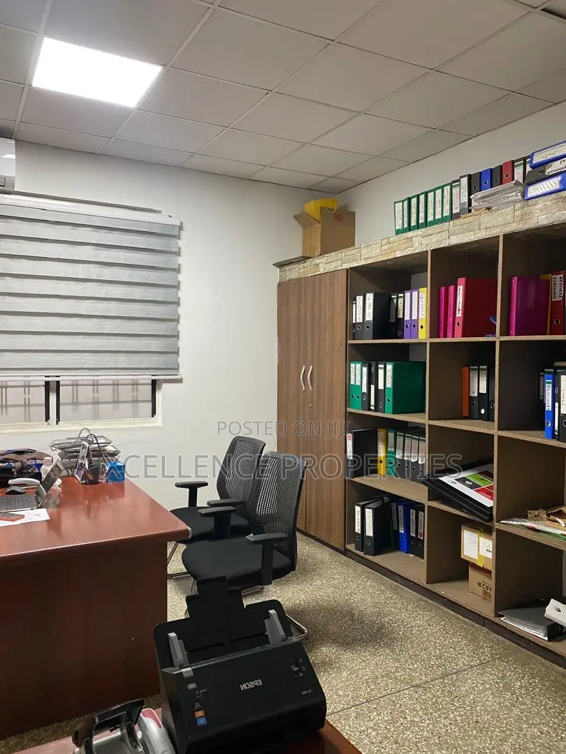 16 Bedrooms Office Space for Rent at Dzorwulu
