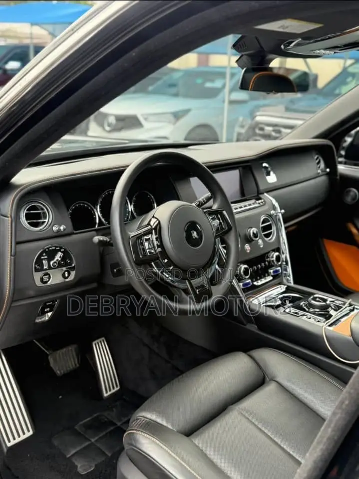 Rolls-Royce Cullinan Base 2020 Black
