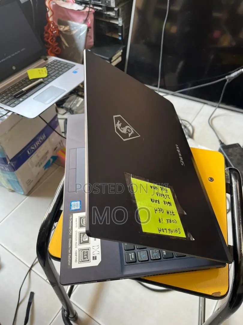 Laptop 16GB Intel Core I7 SSD 256GB