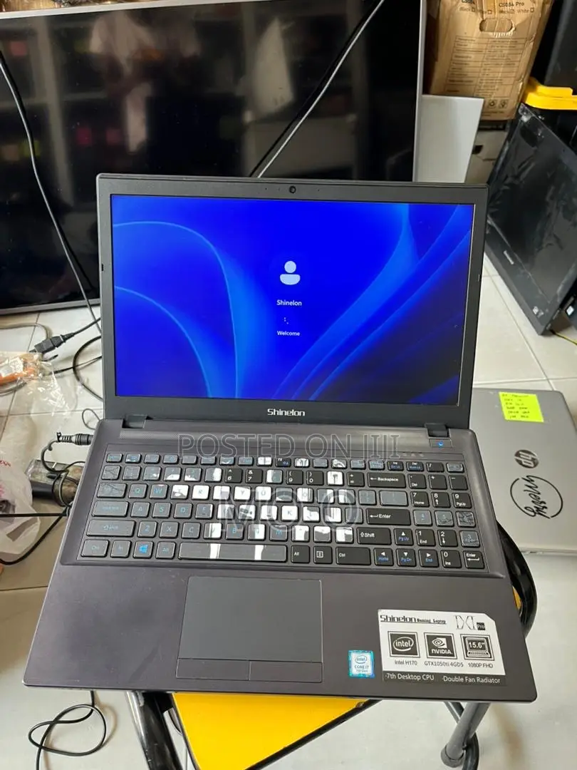 Laptop 16GB Intel Core I7 SSD 256GB