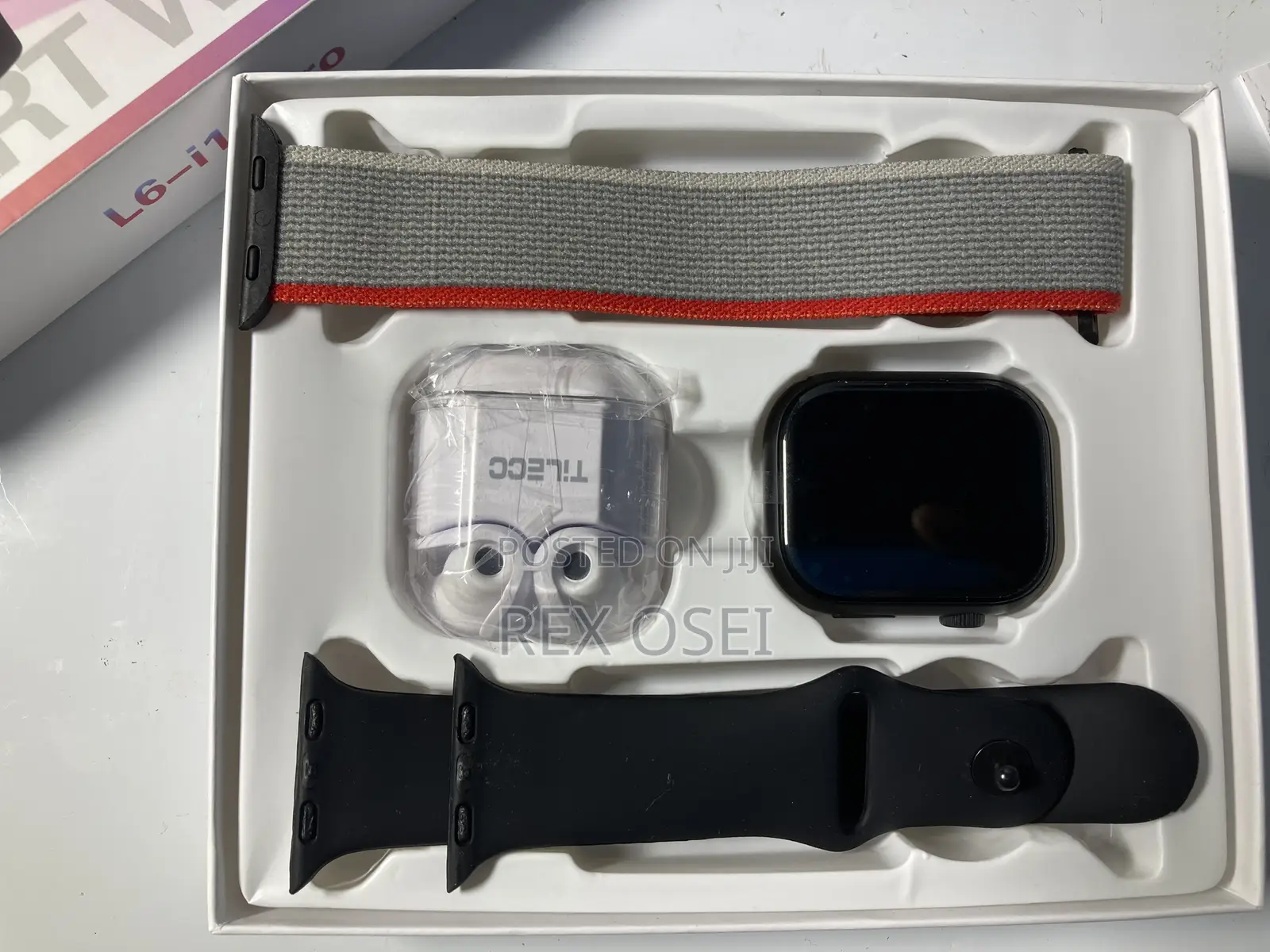 Smart Watch Plus Earbuds for Calling