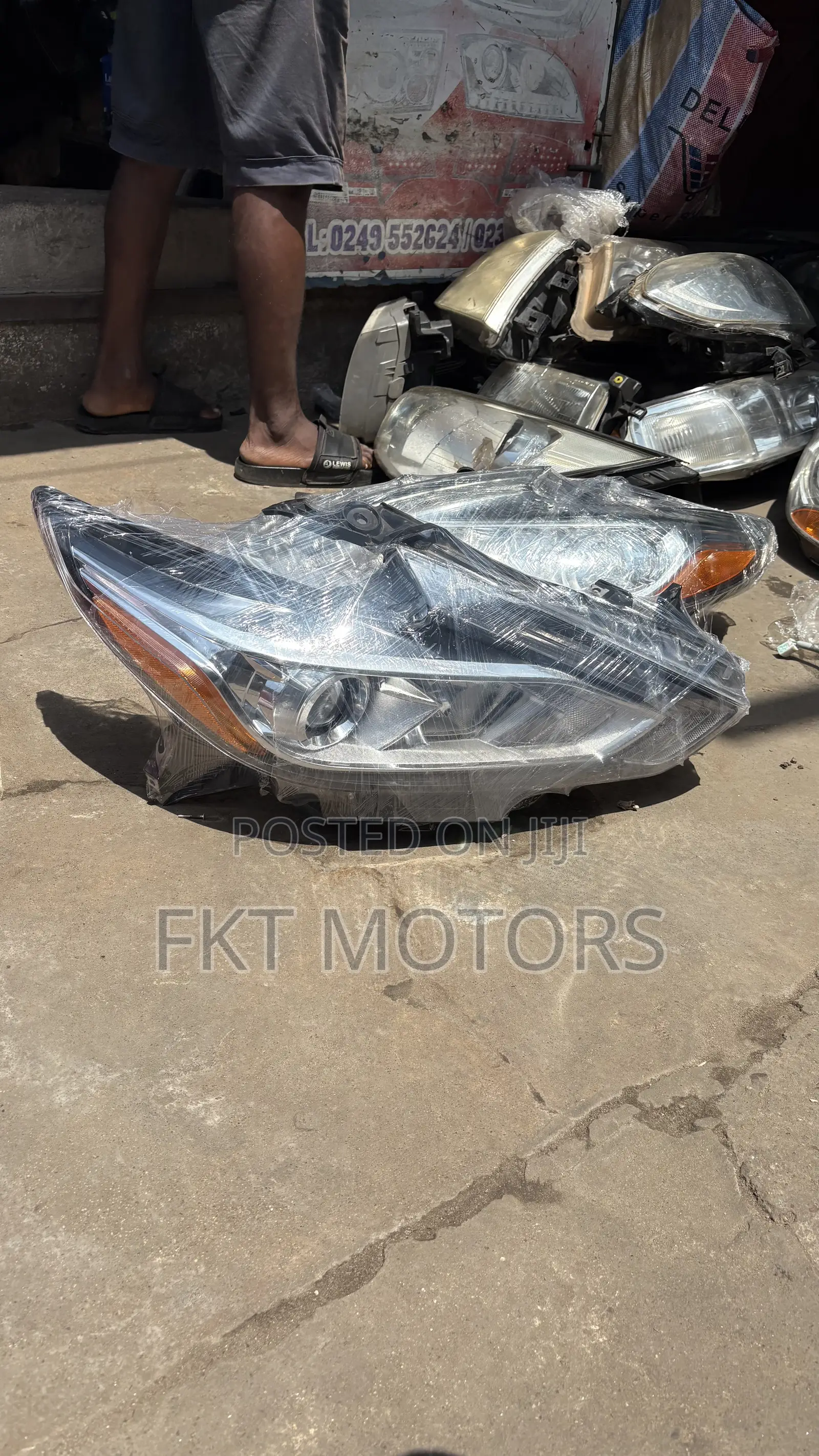 Nissan Altima Headlight 2014,2015,2016,2017,2018,2019