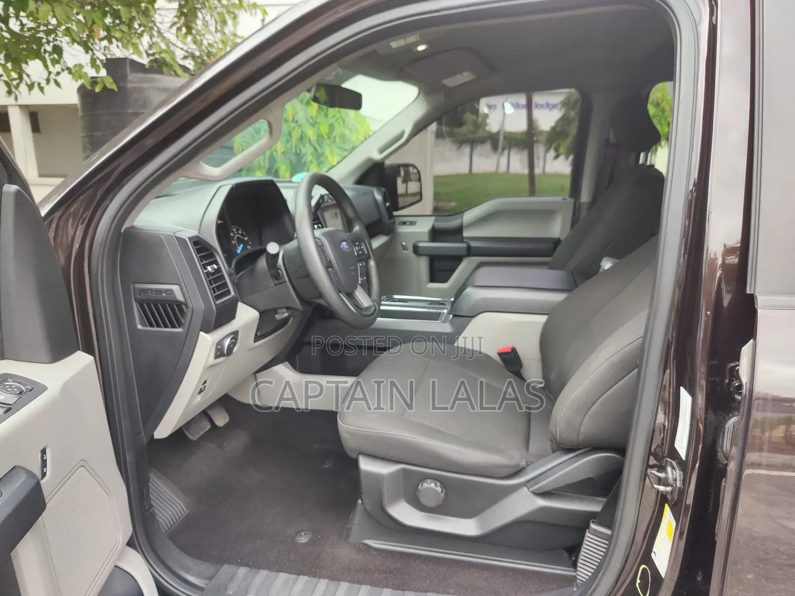 Ford F-150 Lariat 4x4 SuperCrew Cab Styleside 5.5 ft. box 145 in. WB