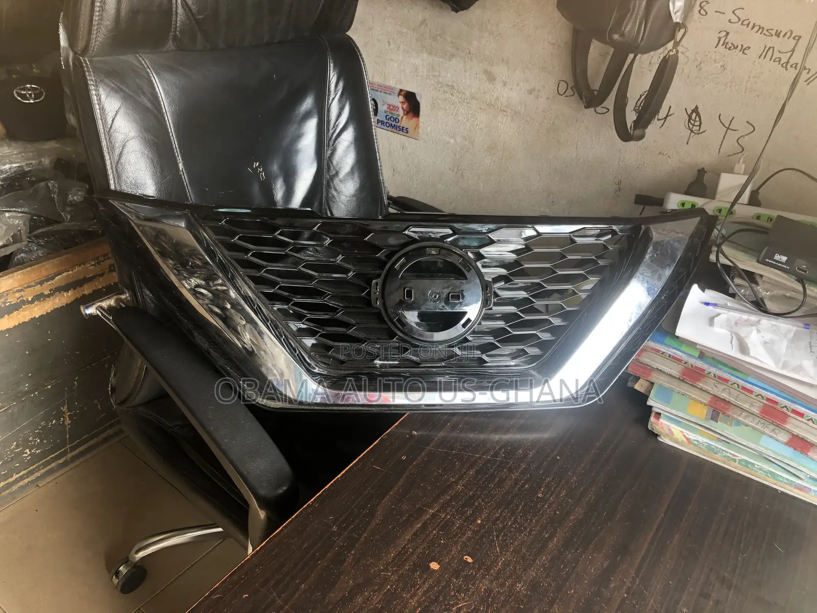 Nissan Qashqai 2017 2018 2019 2020 2021 Bumper Grill /Shells