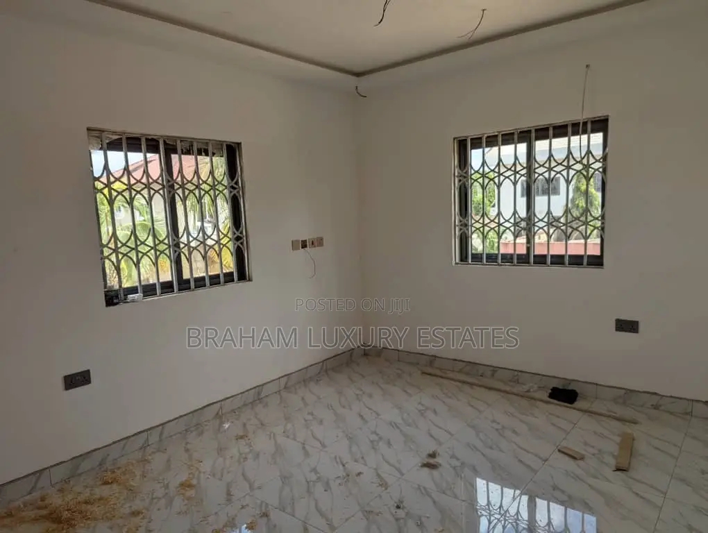 2bdrm Apartment in Braham Luxury, Achimota for rent
