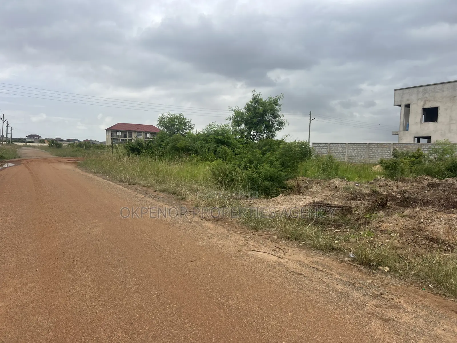 1plot for Sale at Tema Com24