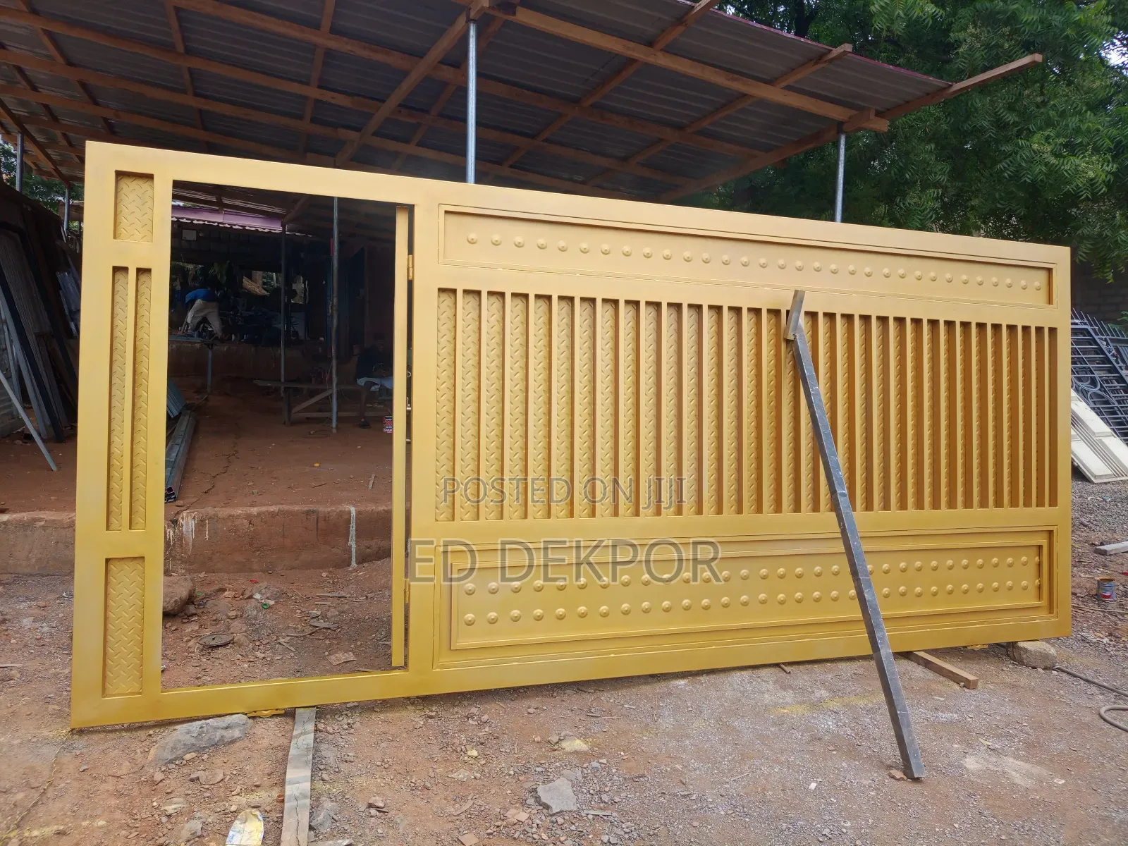 Gold Design Gate