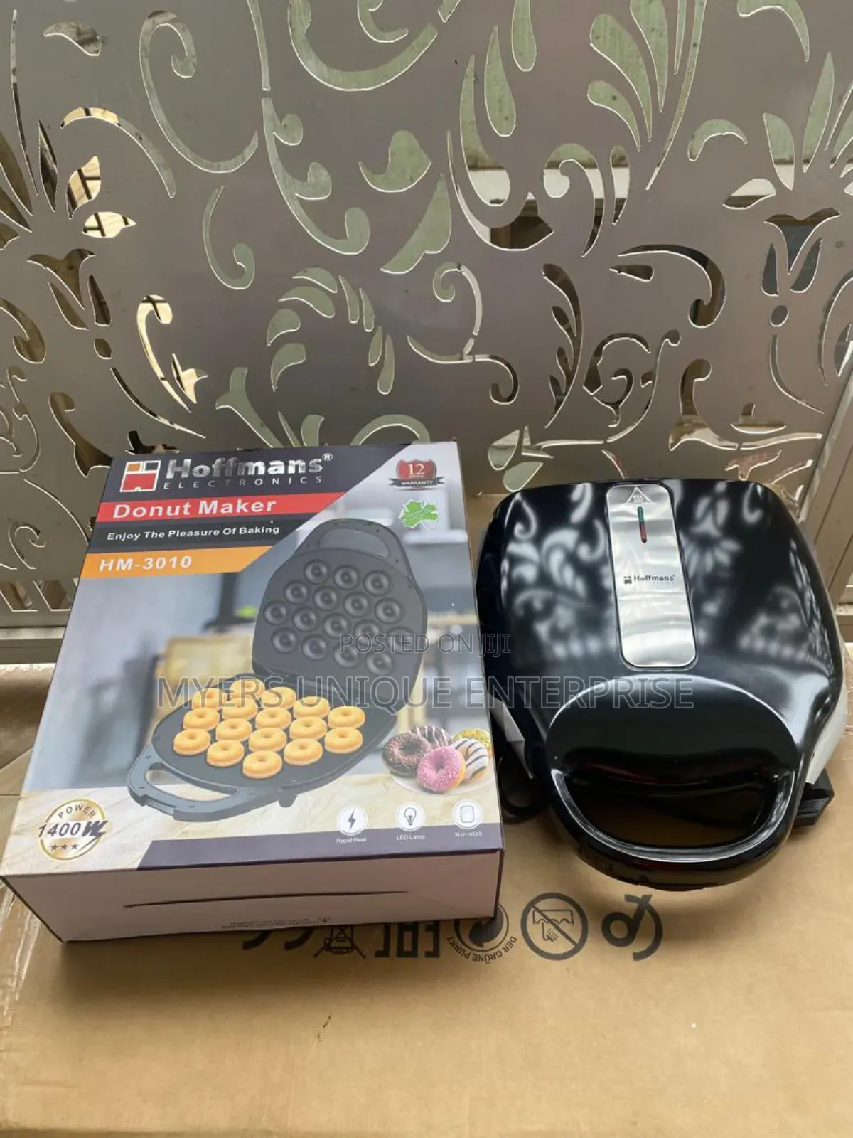 Hoffmans Instant 16 Pieces Doughnut Maker