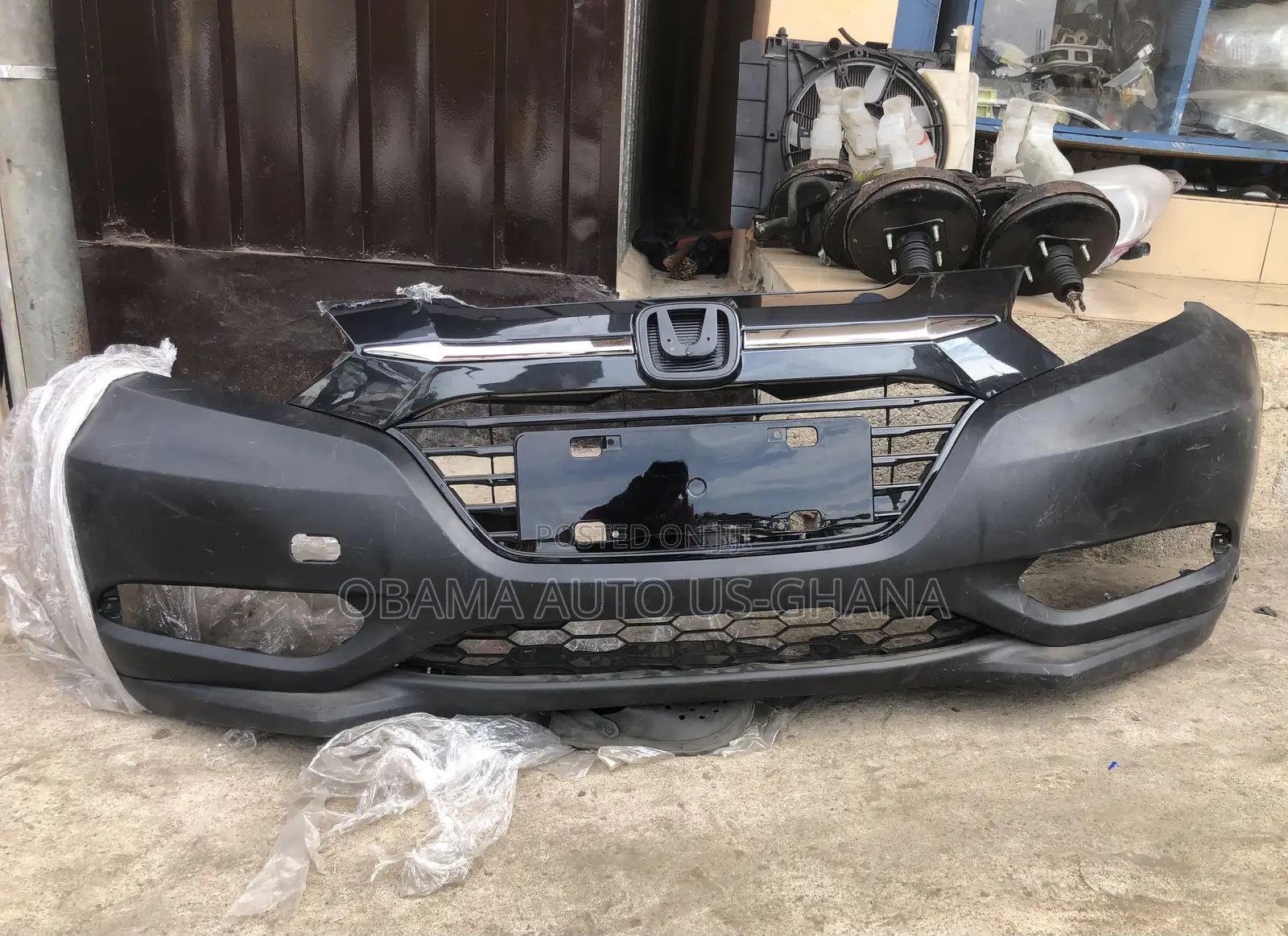 HRV Front Bumper With Grilles/Shells 2014,2015,2016,2017-18