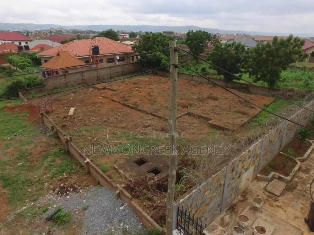 Plot in a Developed Area Located at Amrahia With Good Roads.