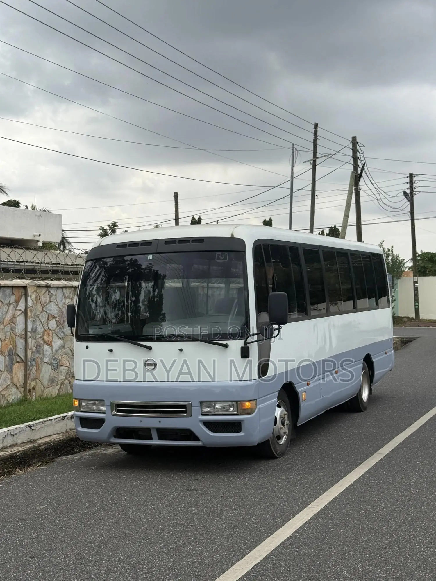 Nissan Civilian 2012 White