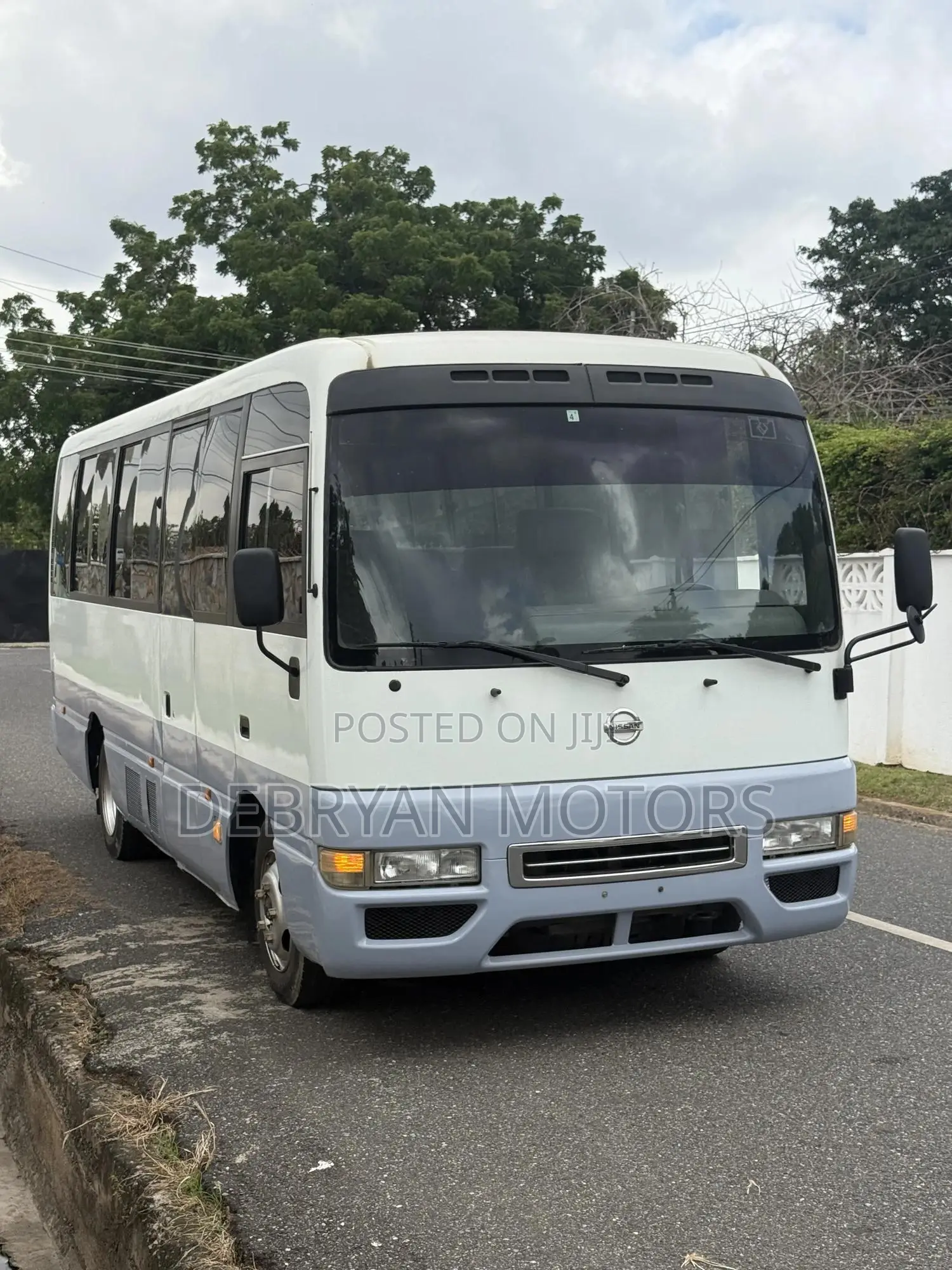 Nissan Civilian 2012 White