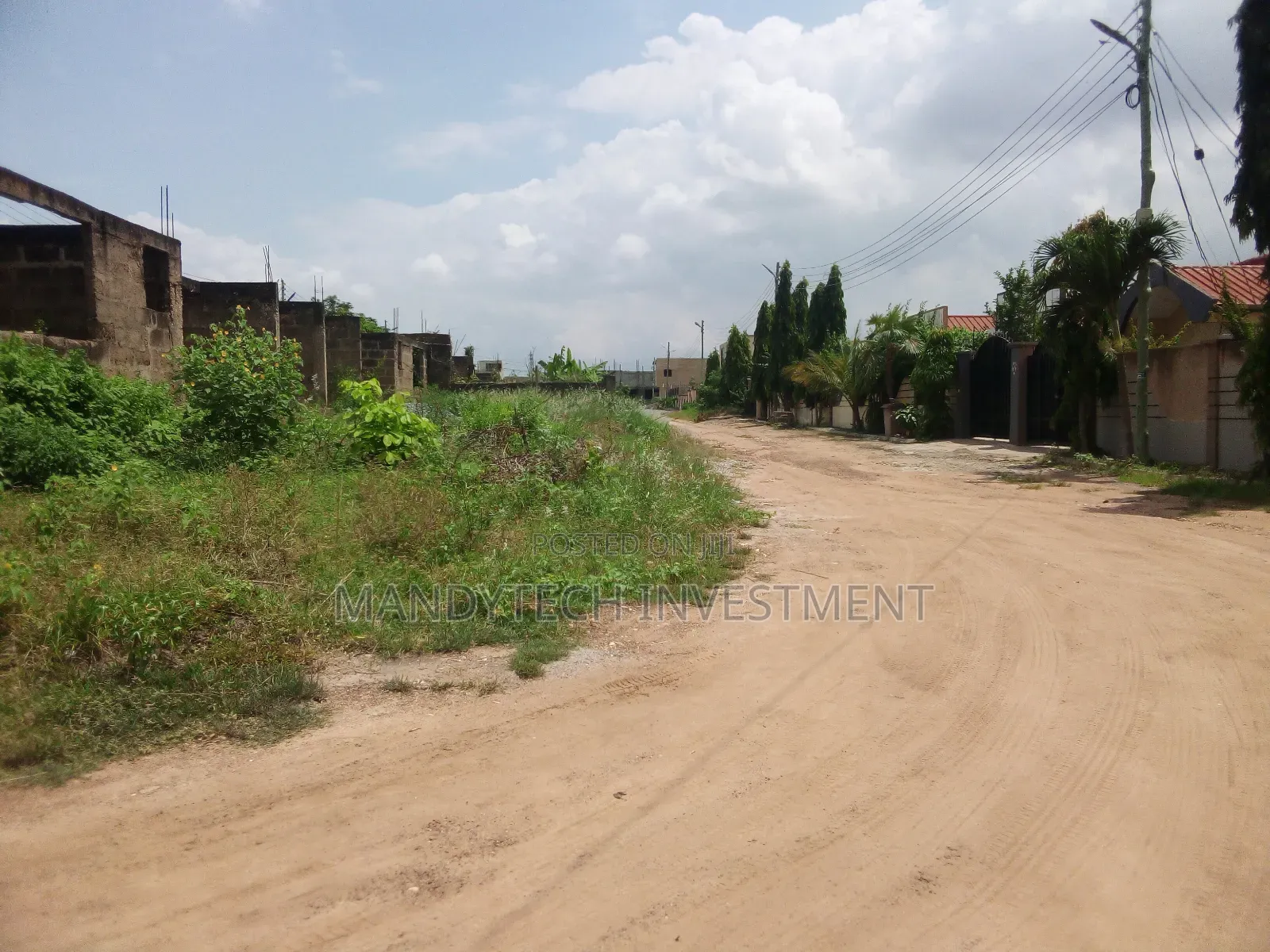 Classic Lands Ideal For Commercial