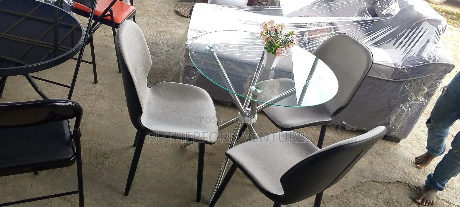 Dining Table With Grey Chairs