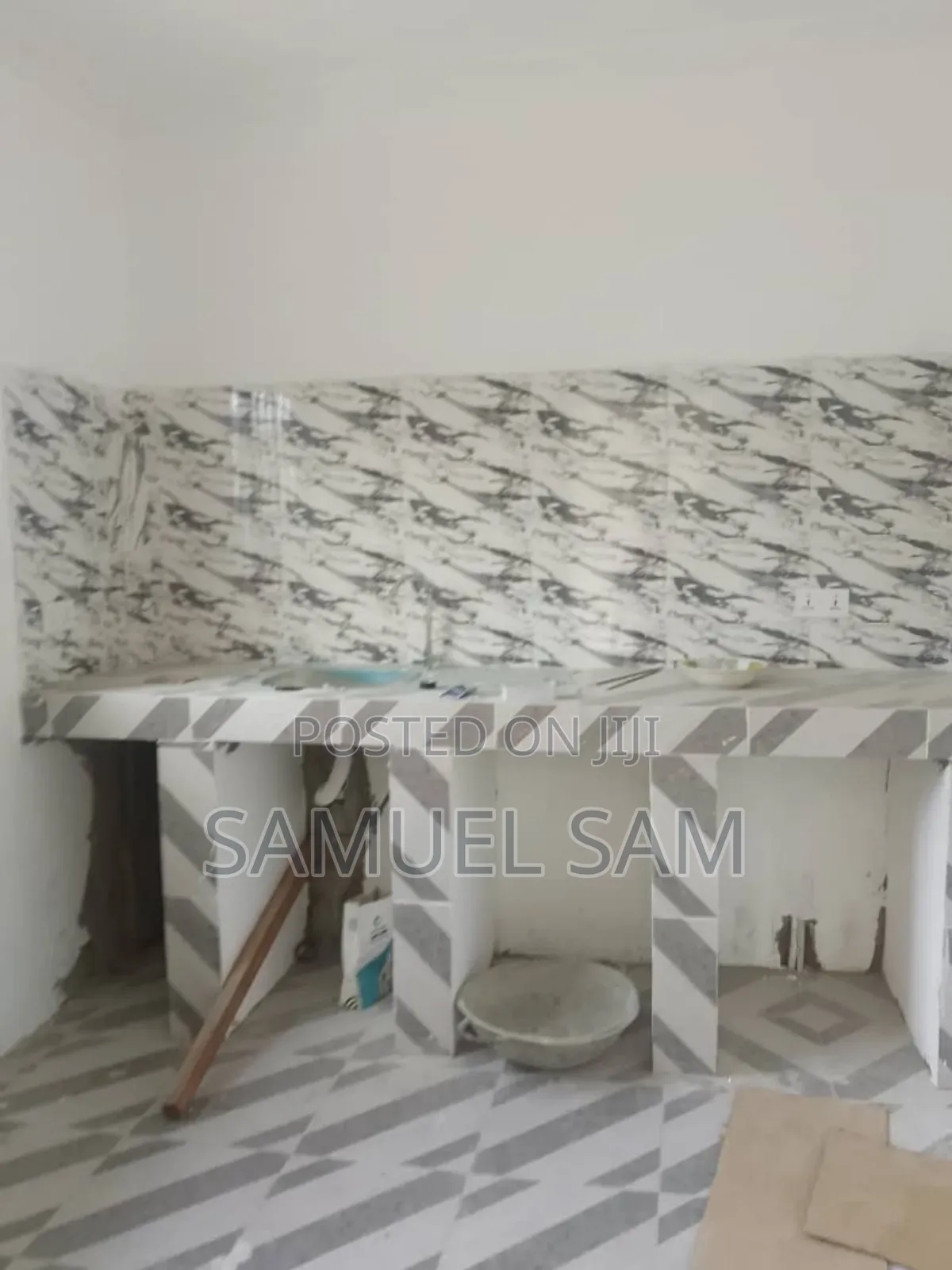 2bdrm Apartment in Com.14, Tema Metropolitan for rent