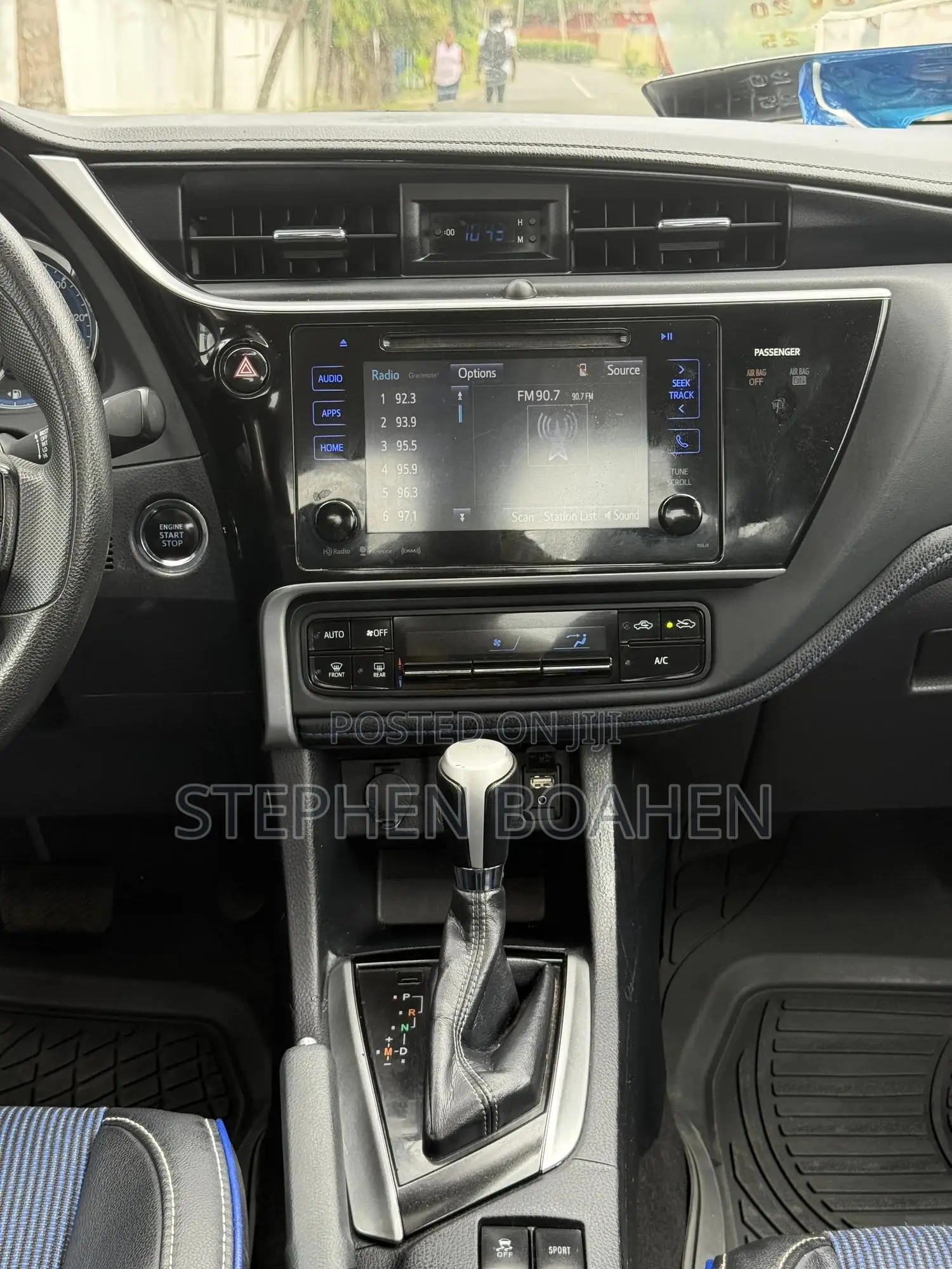 Toyota Corolla SE Special Edition 4dr Sedan (1.8L 4cyl CVT) 2017 Black