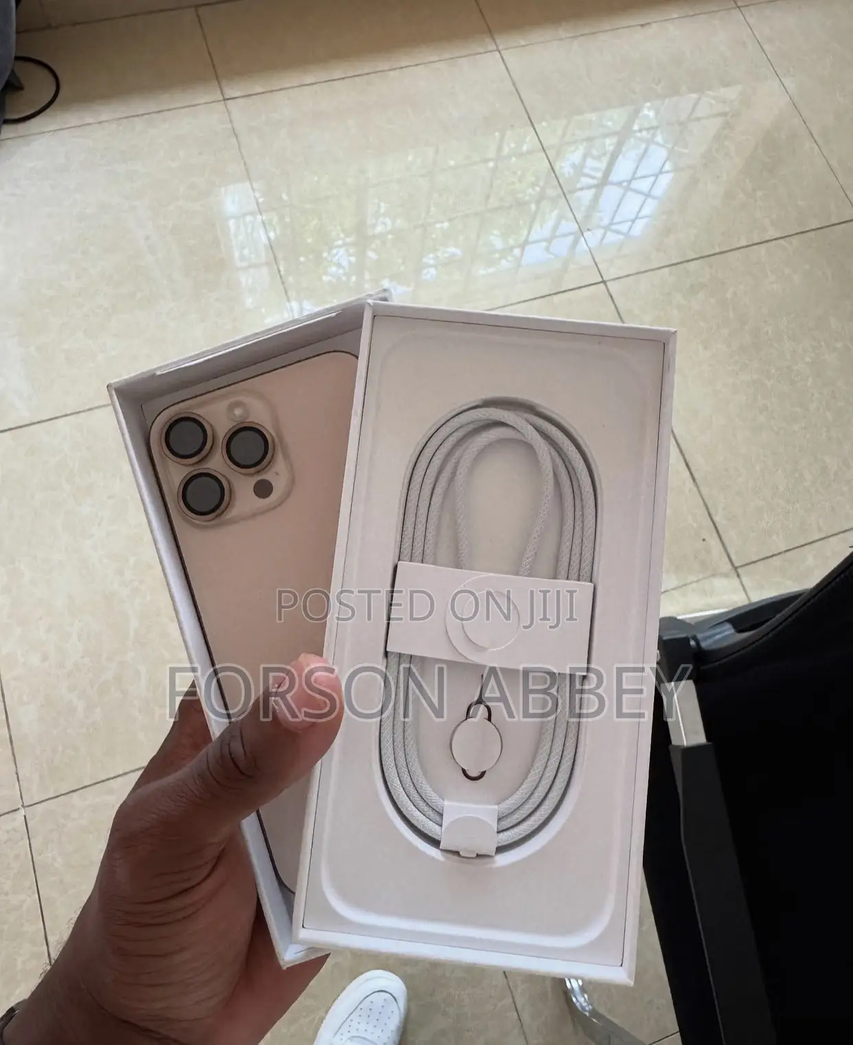 New Apple iPhone 16 Pro Max 512 GB Gold