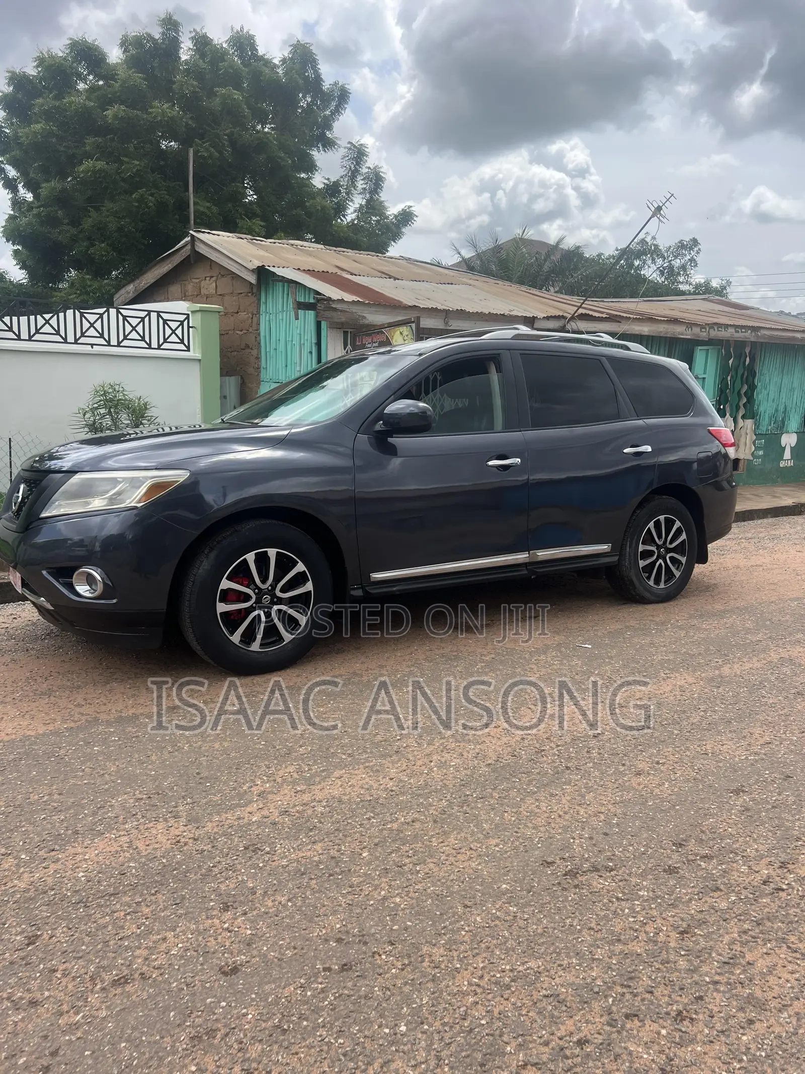 Nissan Pathfinder 2016 Gray