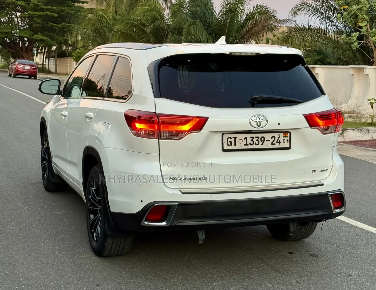 Toyota Highlander Limited 4dr SUV AWD (3.5L 6cyl 6A) 2015 White