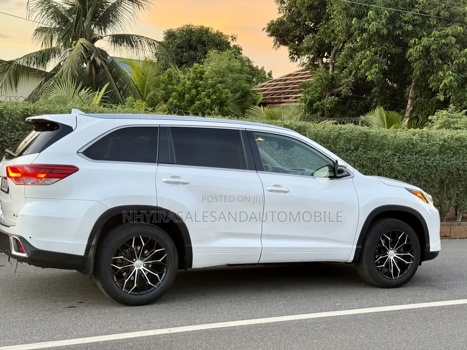 Toyota Highlander Limited 4dr SUV AWD (3.5L 6cyl 6A) 2015 White