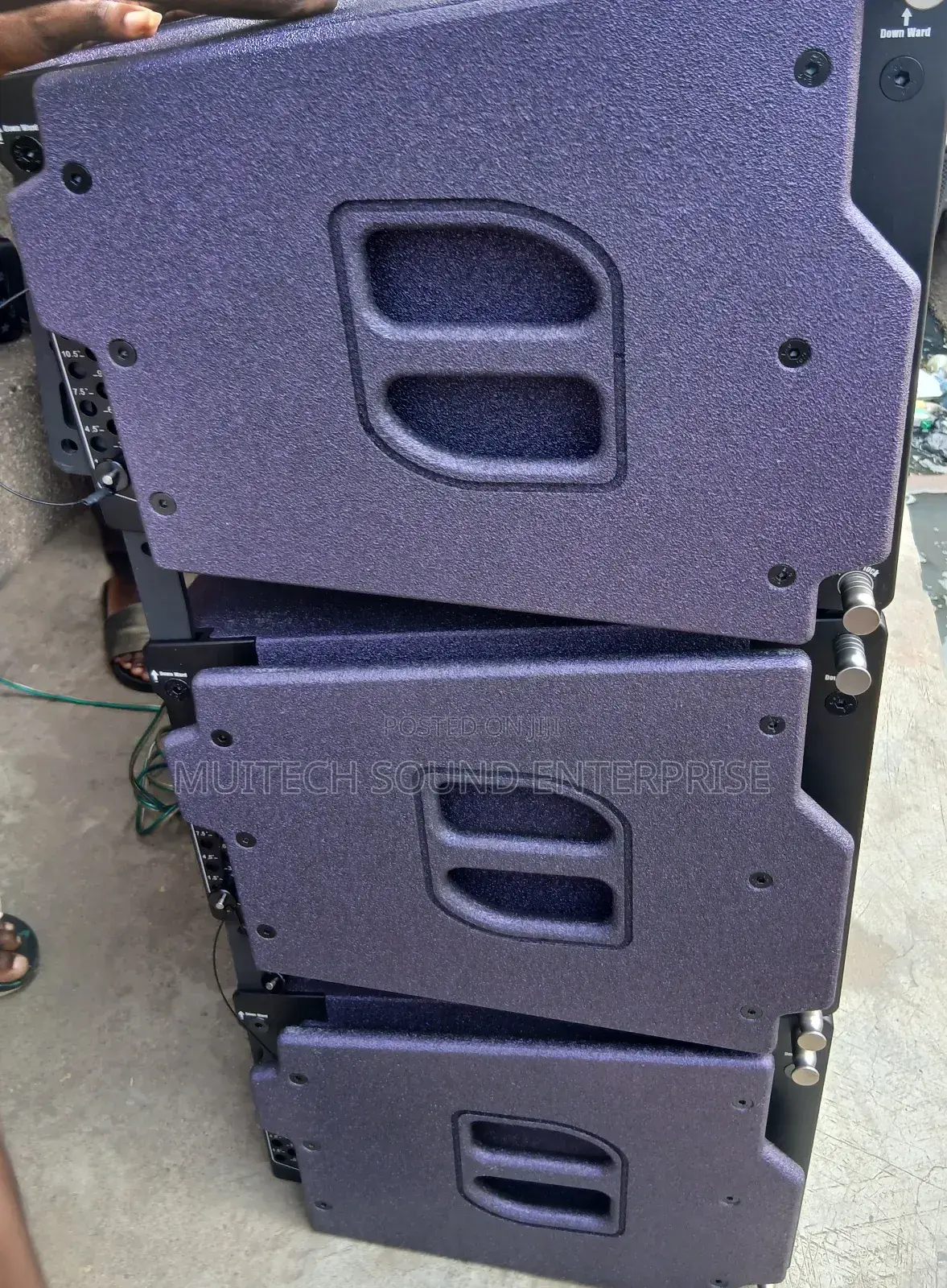 Array Speaker ( RCF '12 Inches)