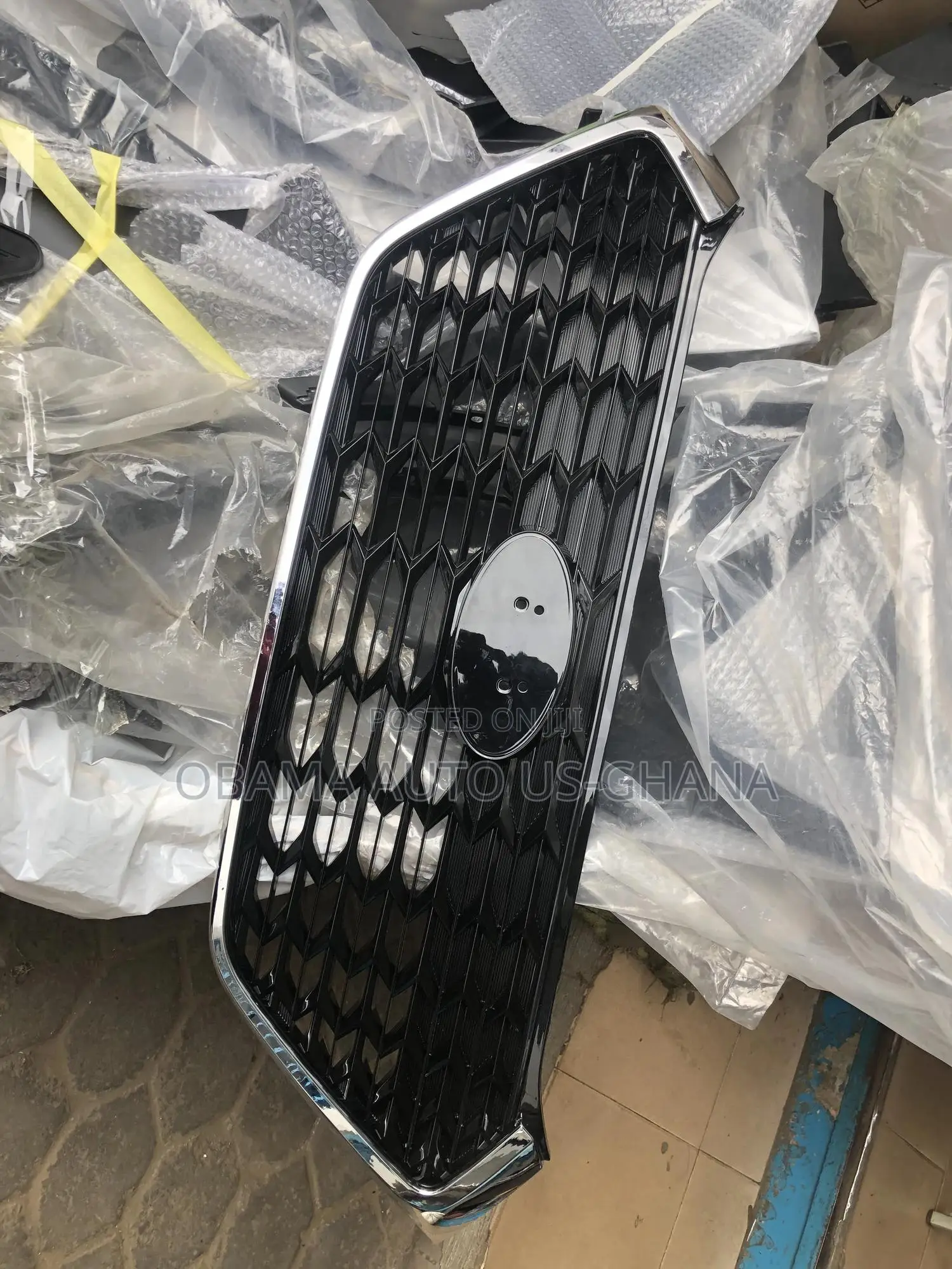 Hyundai Tucson Front Grill /Shells Se Sport 2016,2017,2018