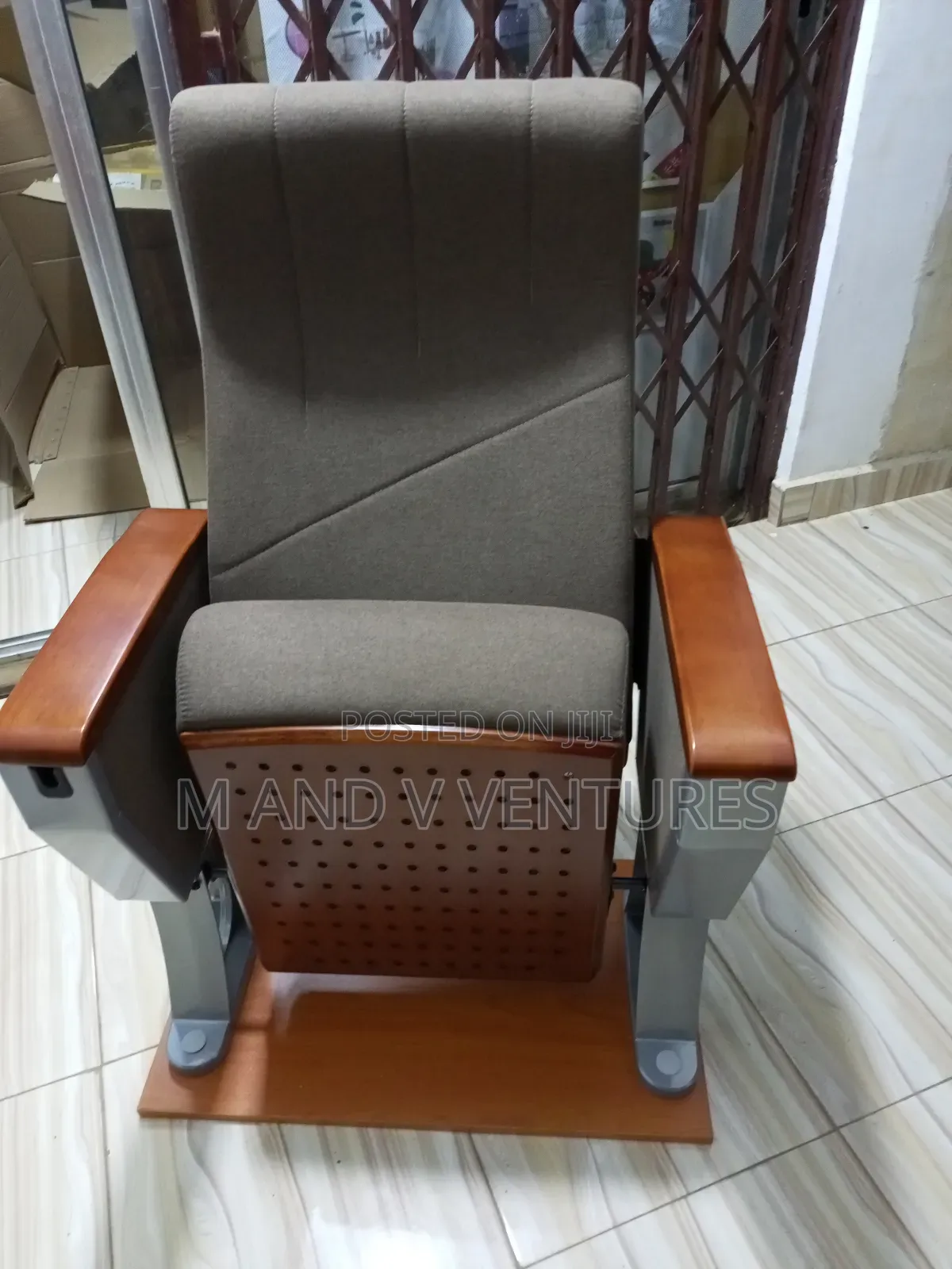 Classic Auditorium Chair Comfortable Pre-Order