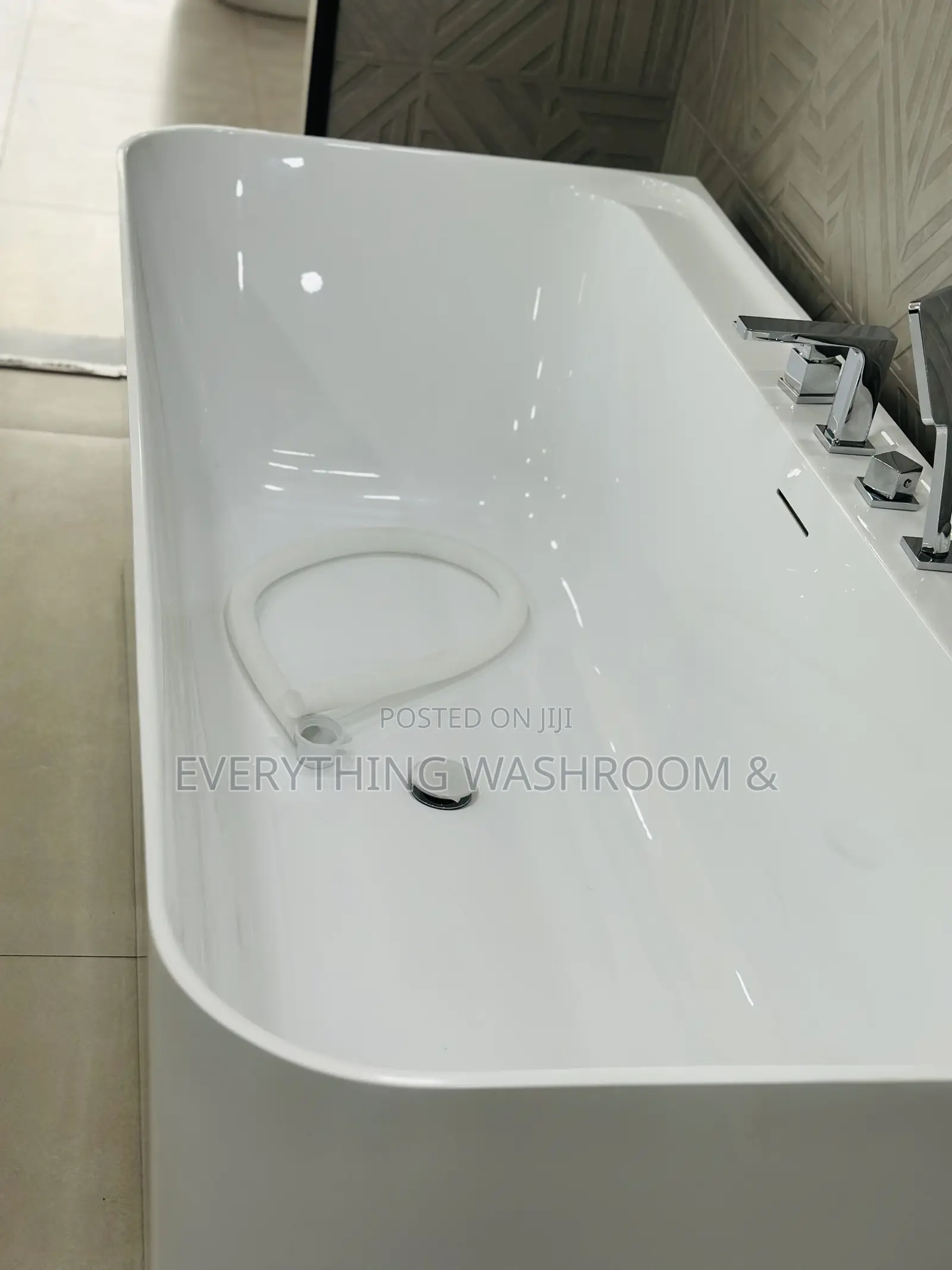 White Bathtub_ceramic Bathtub_straight Bath With Accessories
