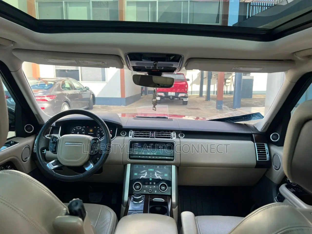 Land Rover Range Rover Vogue 2018 Red
