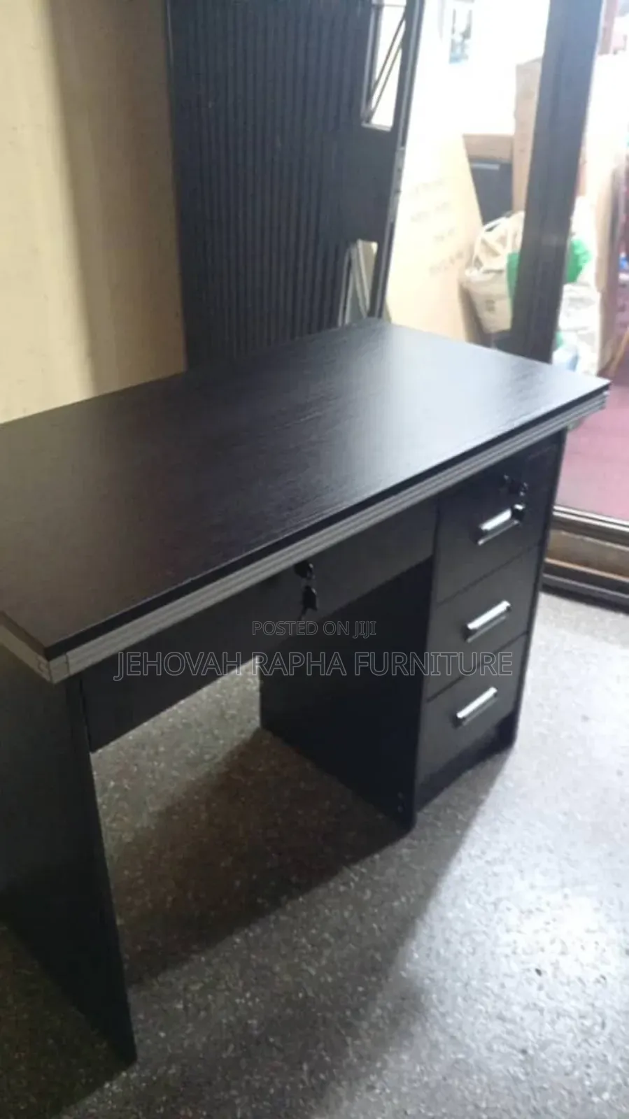 Single Computer Desk