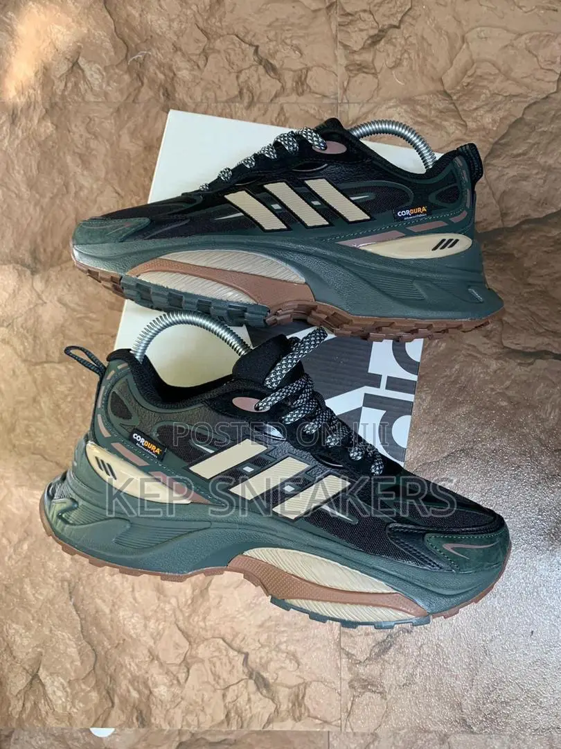 Adidas MTS Pro
