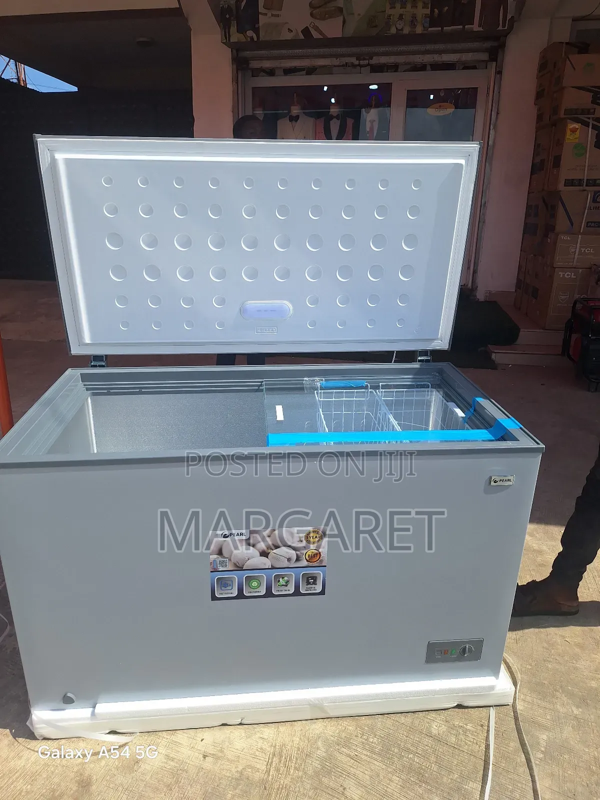 Fast Freezer 380 Litters Chest Freezer Pearl