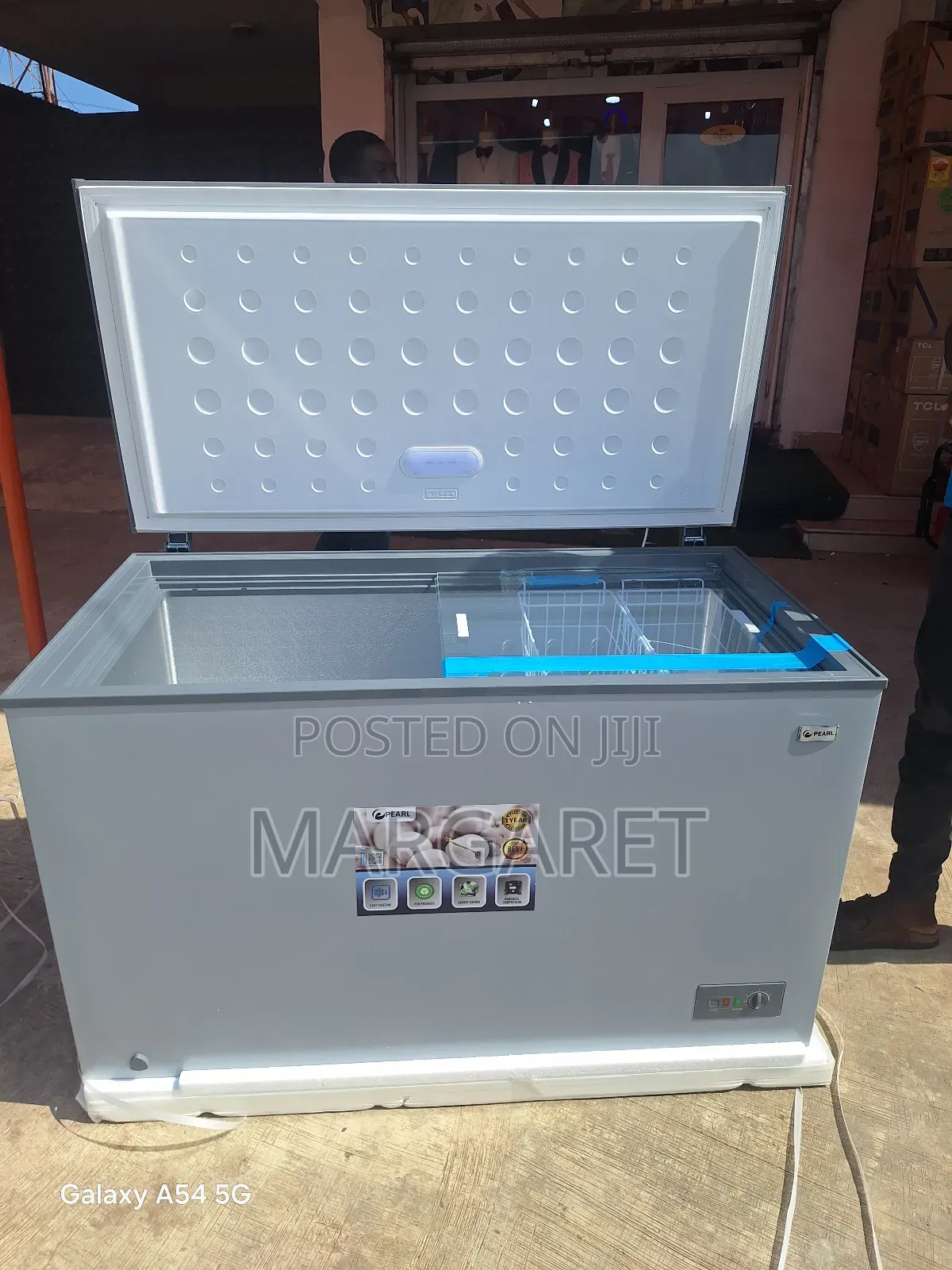 Fast Freezer 380 Litters Chest Freezer Pearl