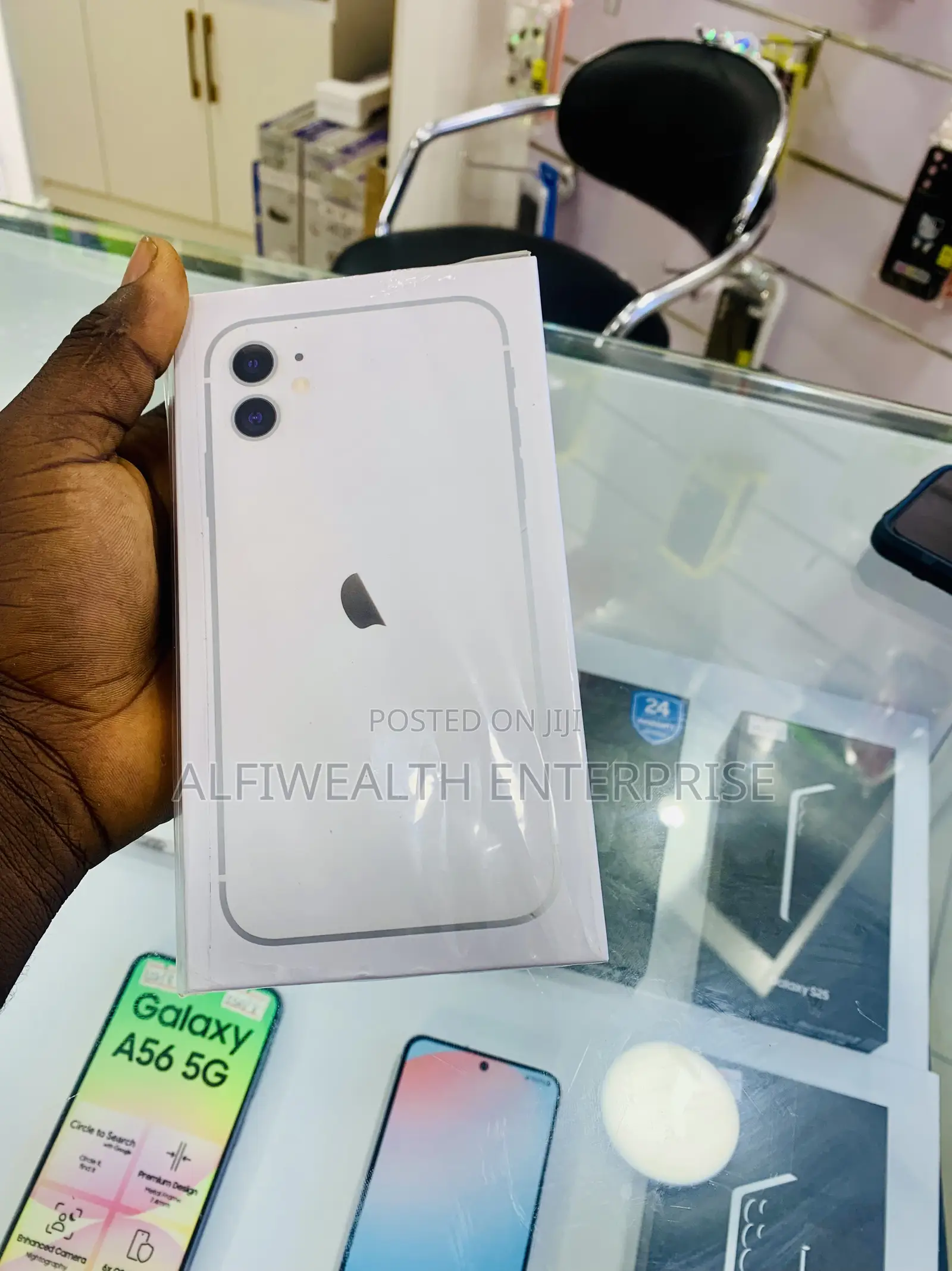 Apple iPhone 11 64 GB Silver