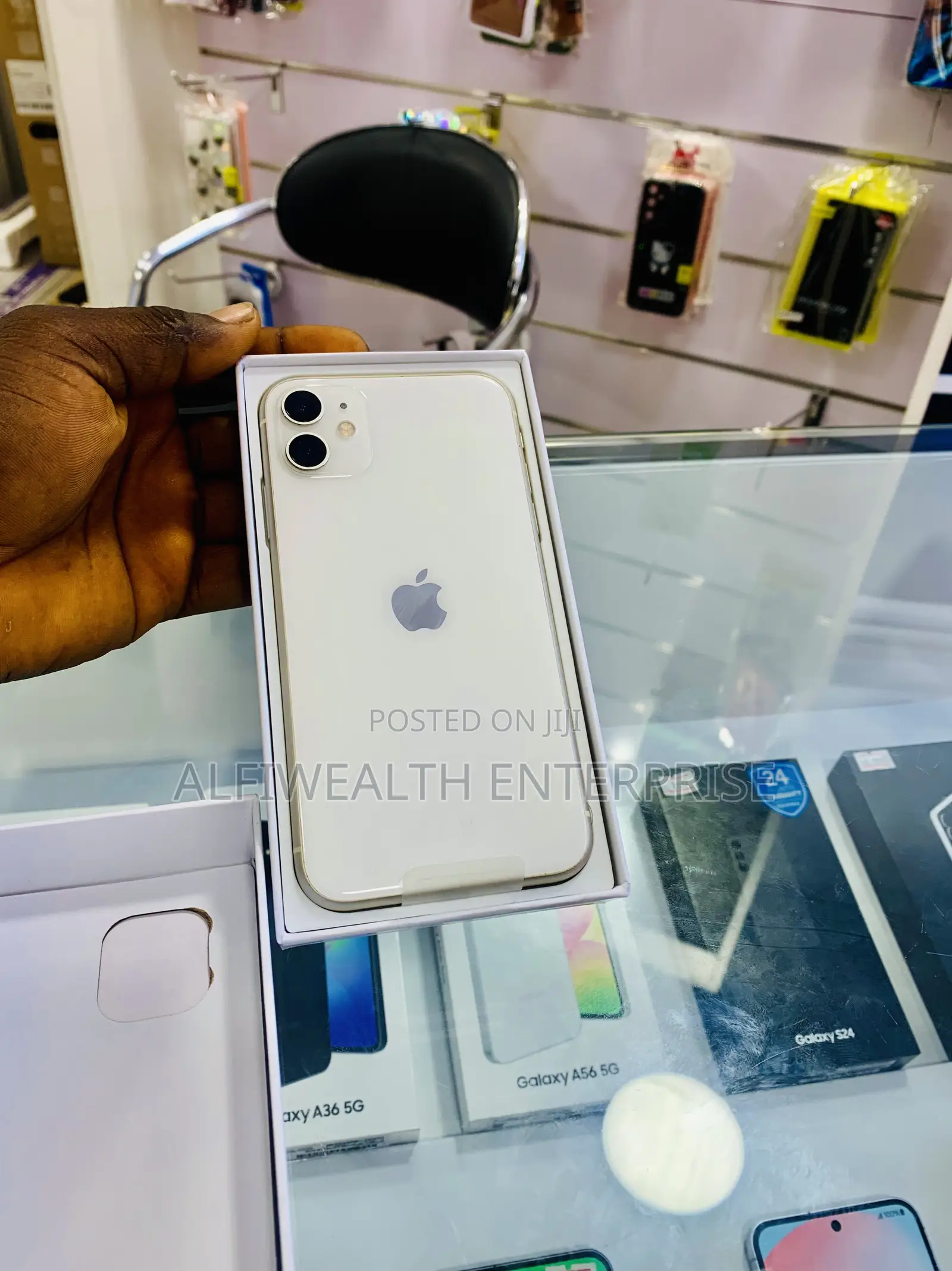 Apple iPhone 11 64 GB Silver