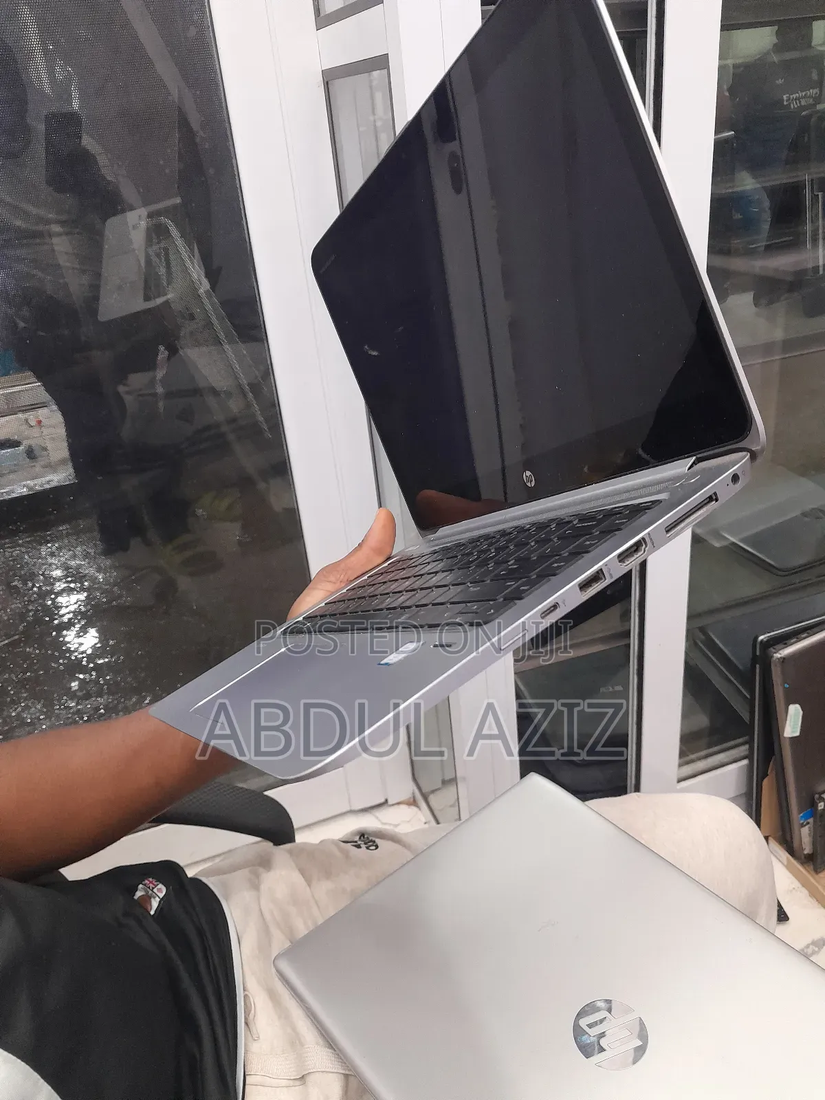 Laptop HP EliteBook 1050 8GB Intel Core I5 SSD 256GB