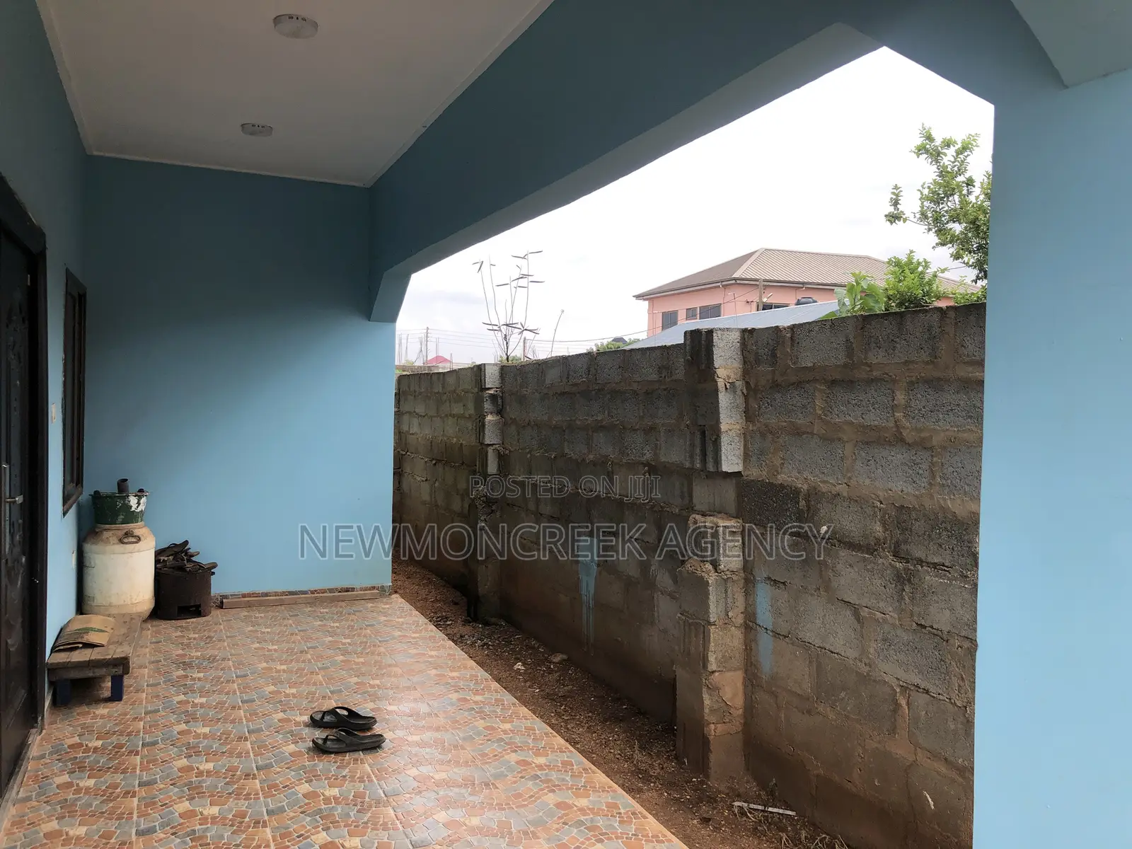 2bdrm Bungalow in Amrahia Toll Booth, Malejor for sale