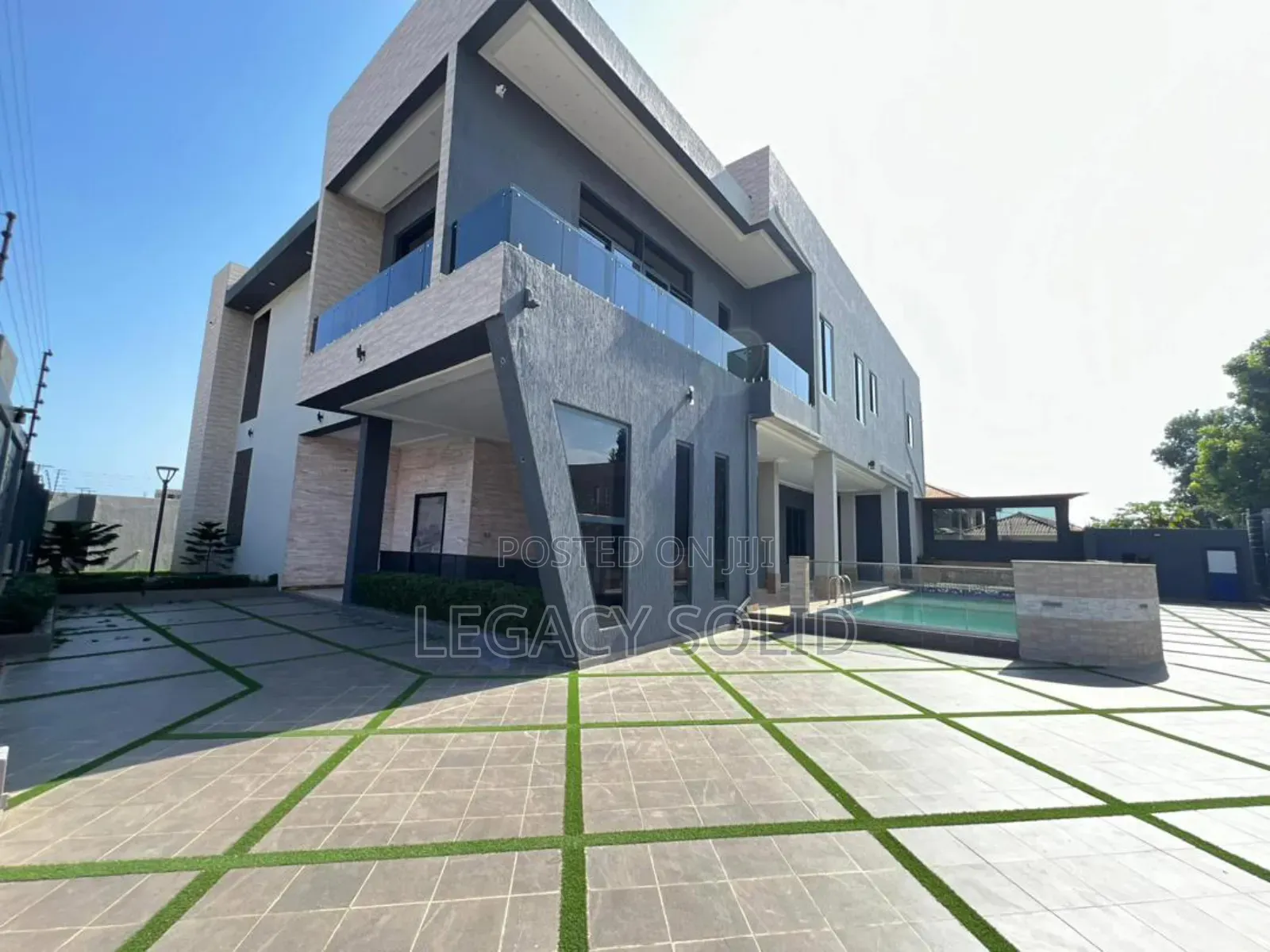 5bdrm House in ๐ป๐๐๐๐๐ข ๐๐๐๐๐ ๐๐๐๐, Airport Residential Area for rent