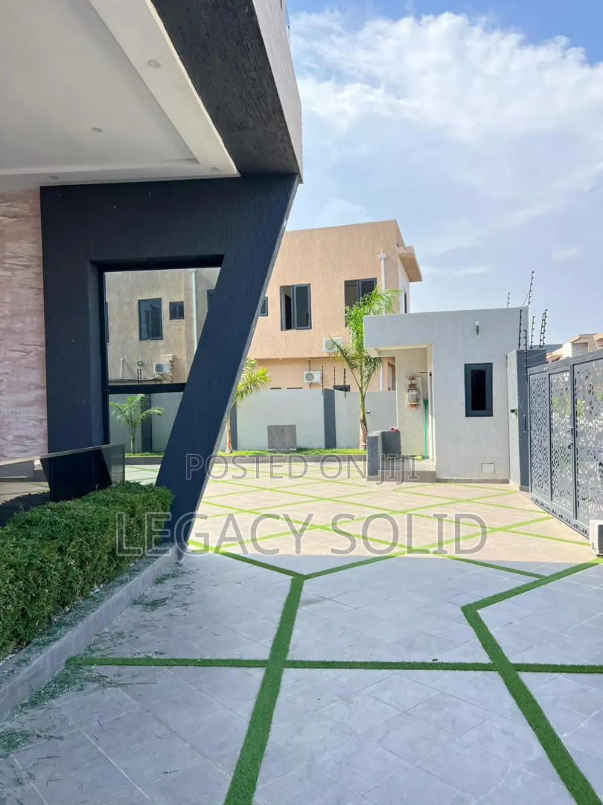 5bdrm House in ๐ป๐๐๐๐๐ข ๐๐๐๐๐ ๐๐๐๐, Airport Residential Area for rent