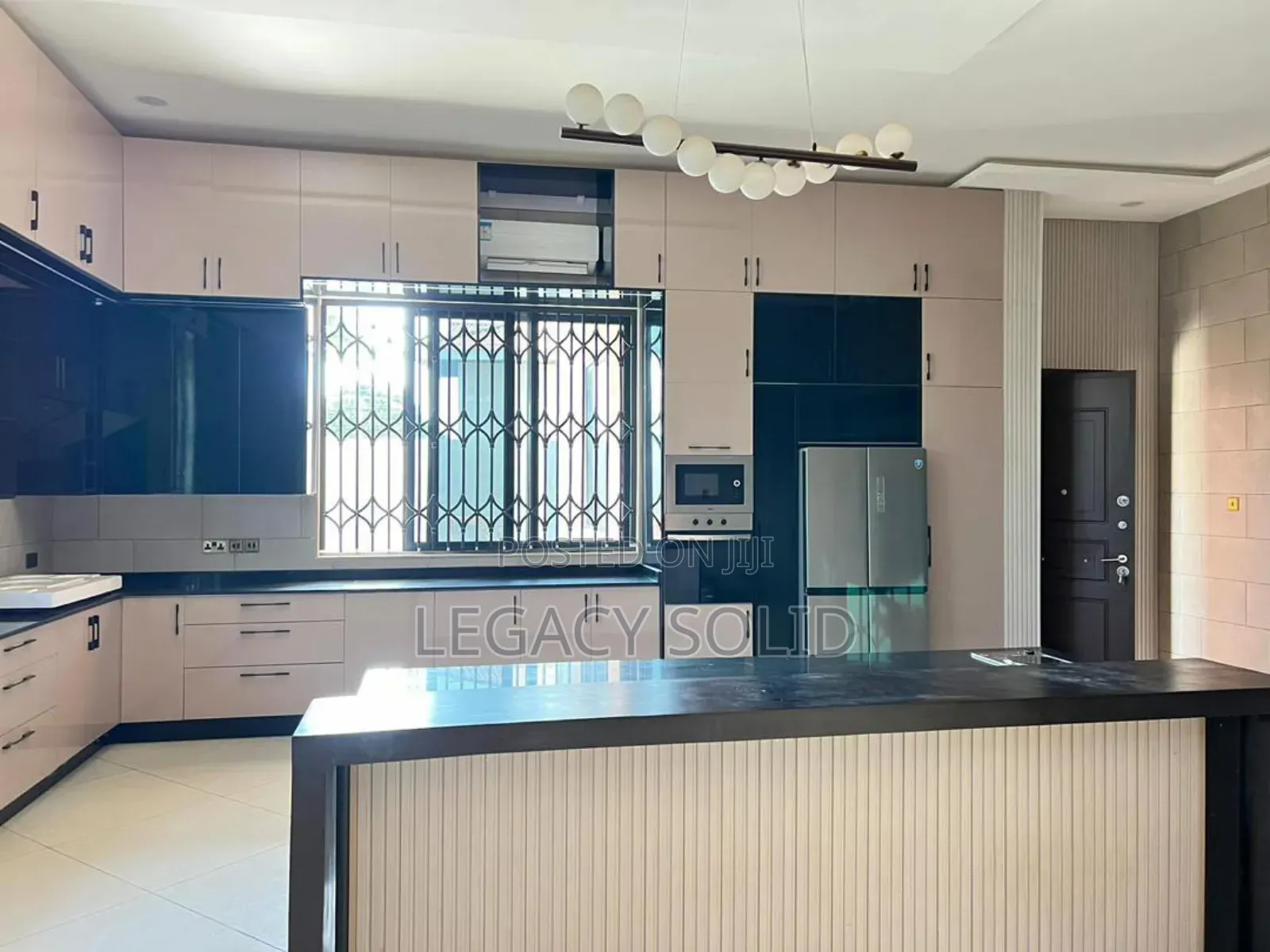 5bdrm House in ๐ป๐๐๐๐๐ข ๐๐๐๐๐ ๐๐๐๐, Airport Residential Area for rent