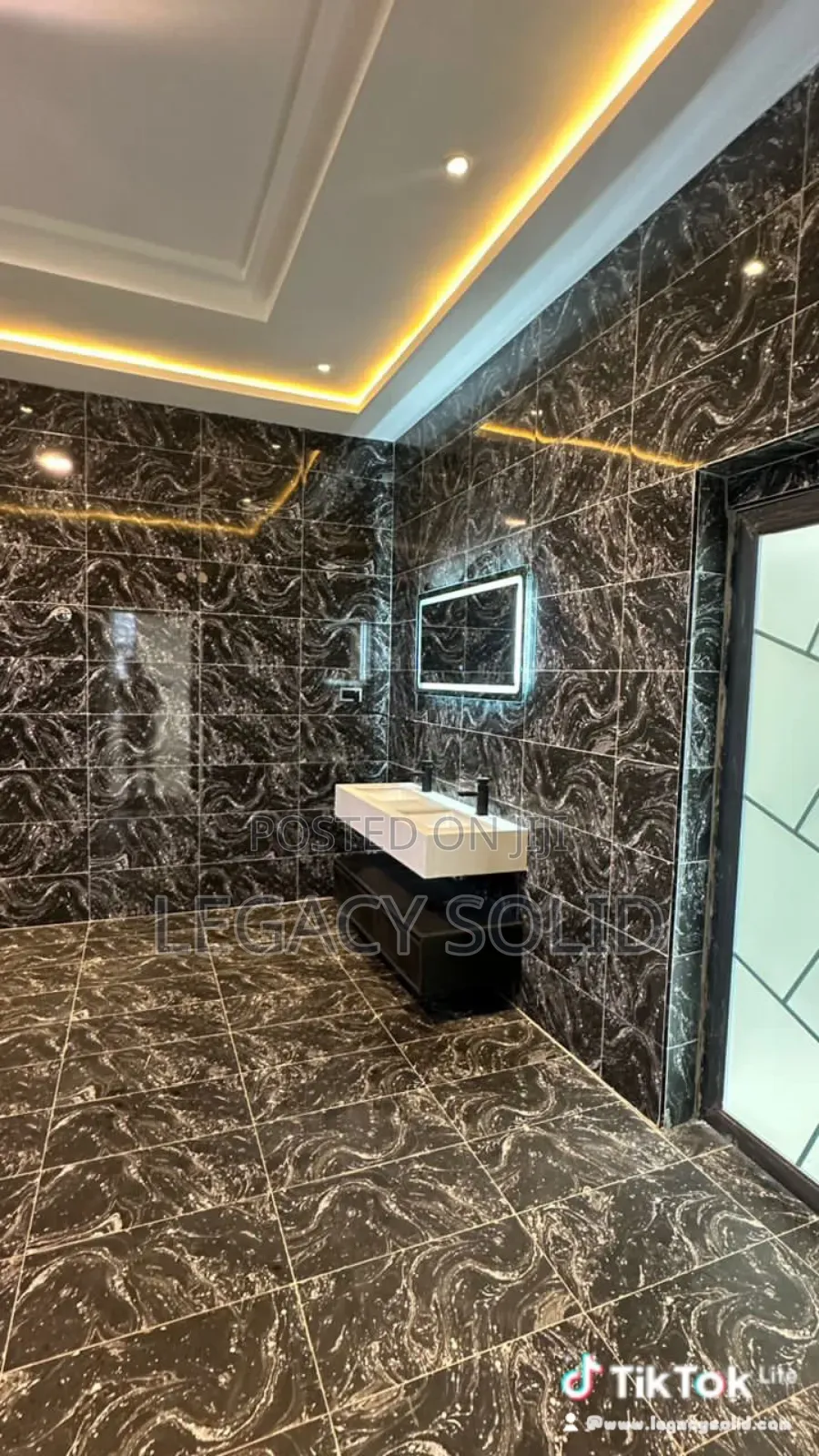 4bdrm House in 𝙻𝚎𝚐𝚊𝚌𝚢 𝚜𝚘𝚕𝚒𝚍 𝚛𝚎𝚊𝚕, Tantra Hills for sale