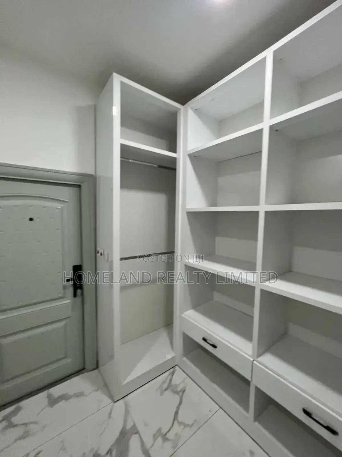 4bdrm Townhouse/Terrace in Mile 7 Park for sale