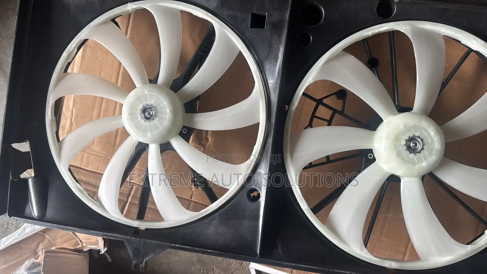 Engine Radiator Cooling Fan Assembly For Toyota Camry 12