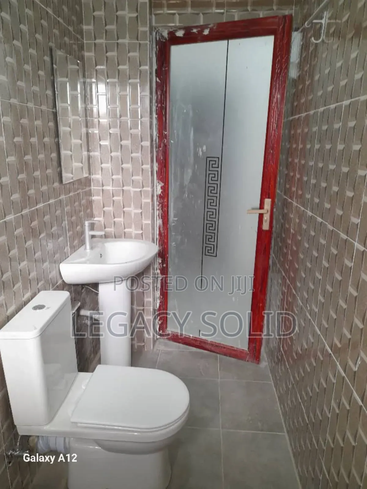 1bdrm Apartment in 𝙻𝚎𝚐𝚊𝚌𝚢 𝚜𝚘𝚕𝚒𝚍 𝚛𝚎𝚊𝚕, Teshie for rent