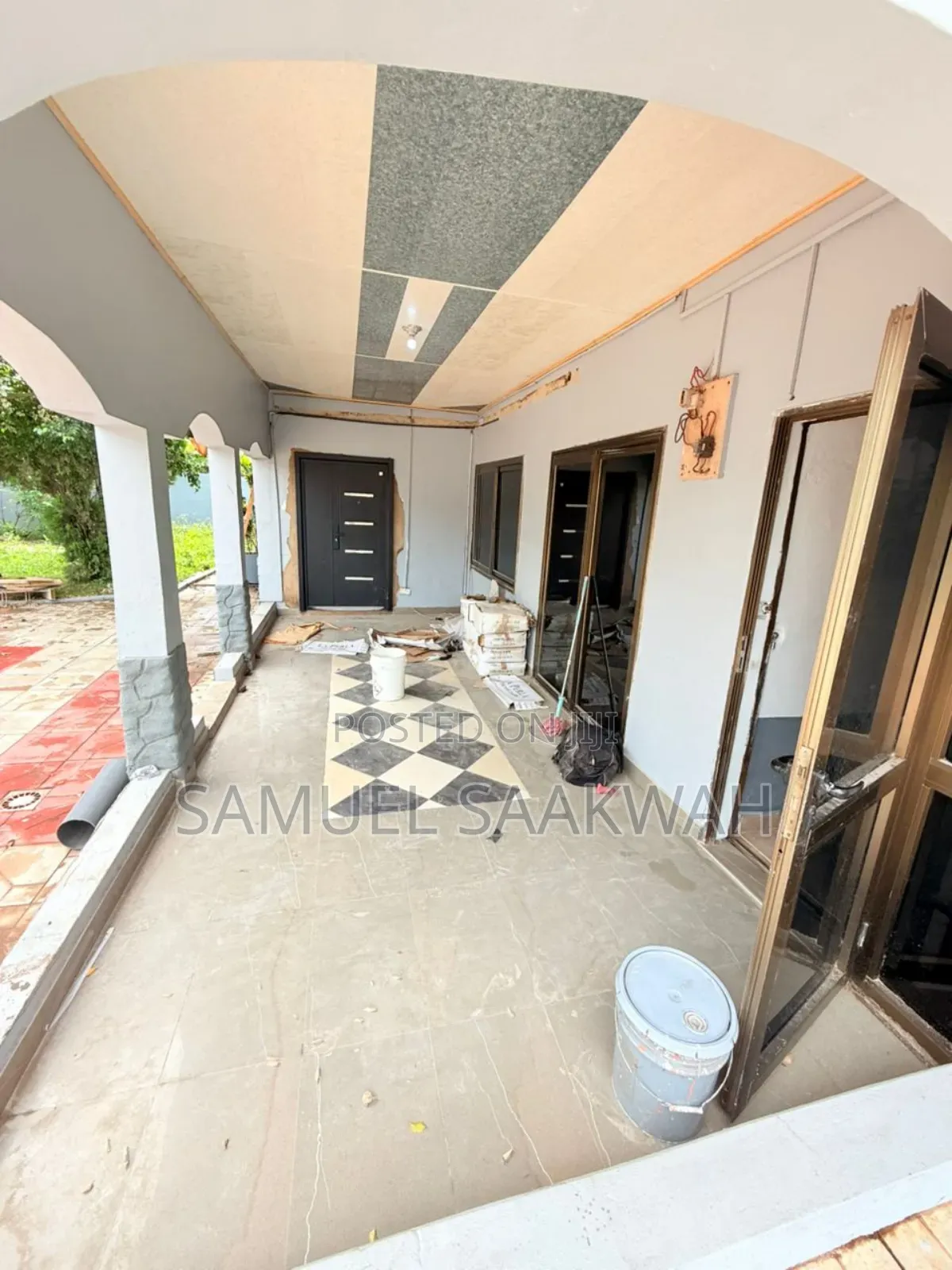 3bdrm Block of Flats in Awoshei Onyinase, Mangoase for rent