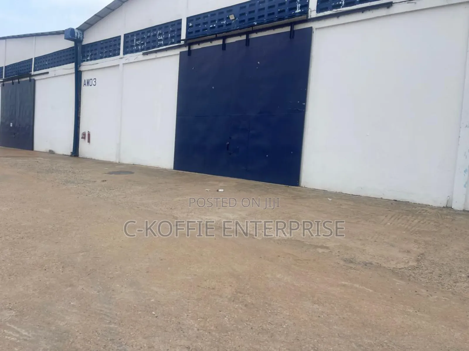 800 SQM Warehouse at Spintex