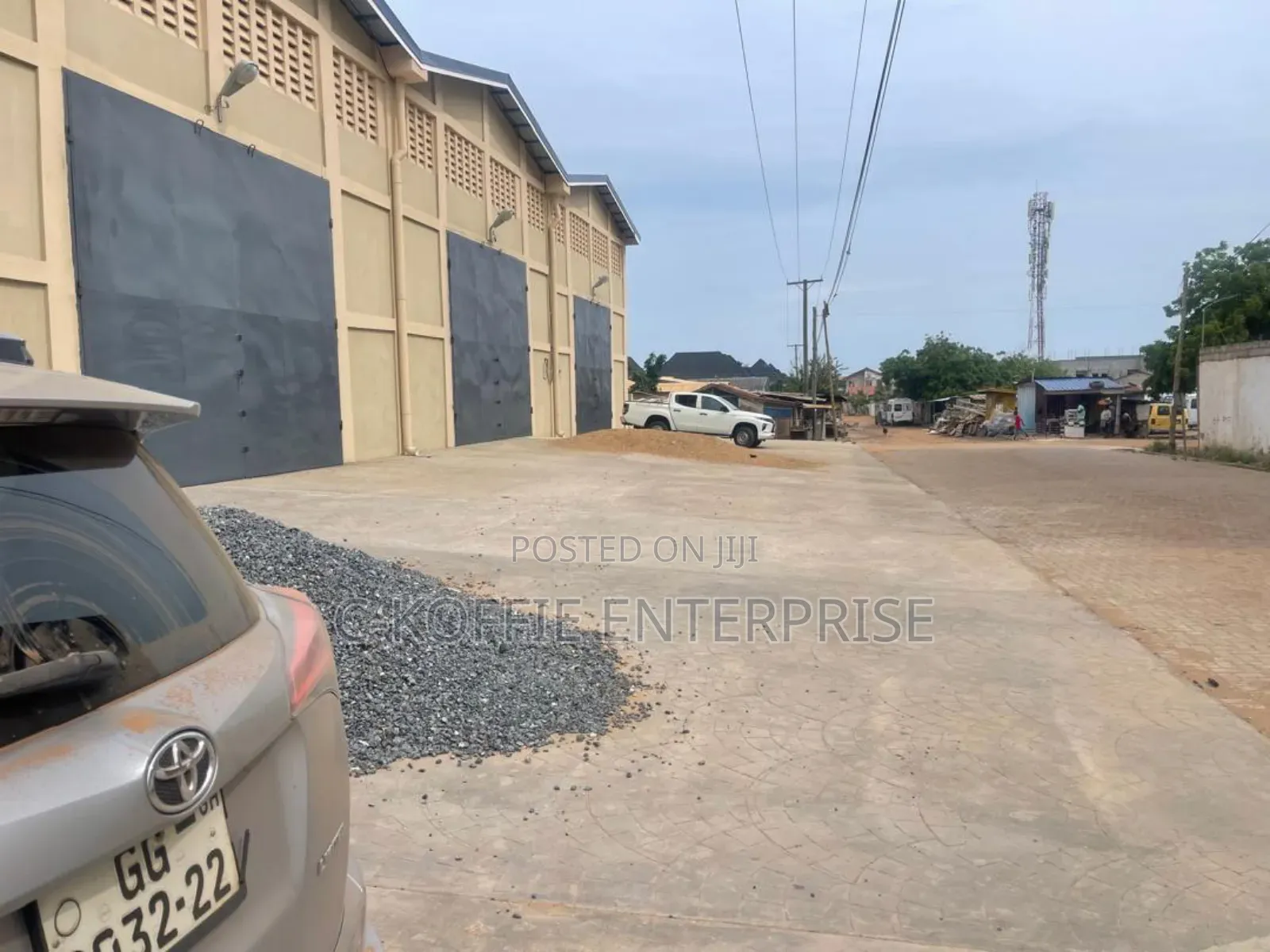 800 SQM Warehouse at Spintex