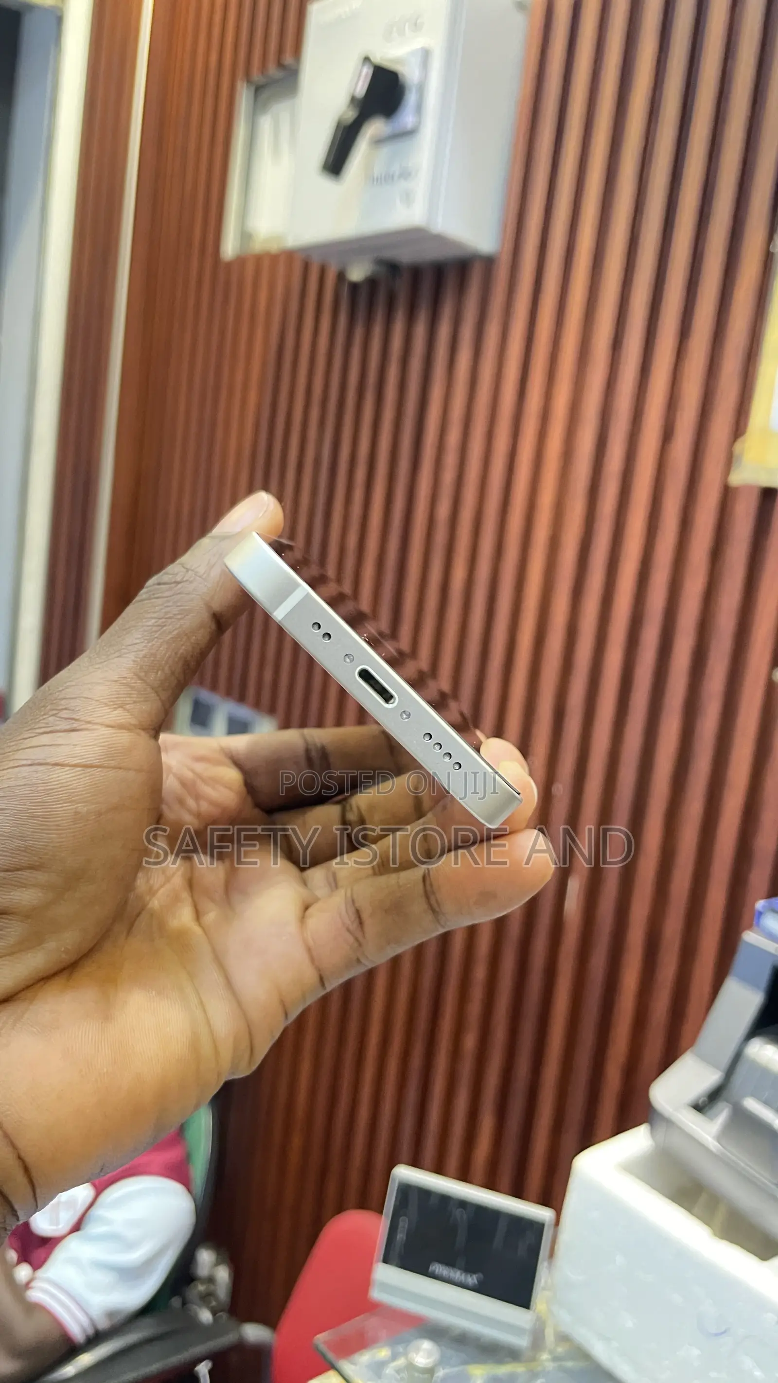 New Apple iPhone 12 mini 128 GB White